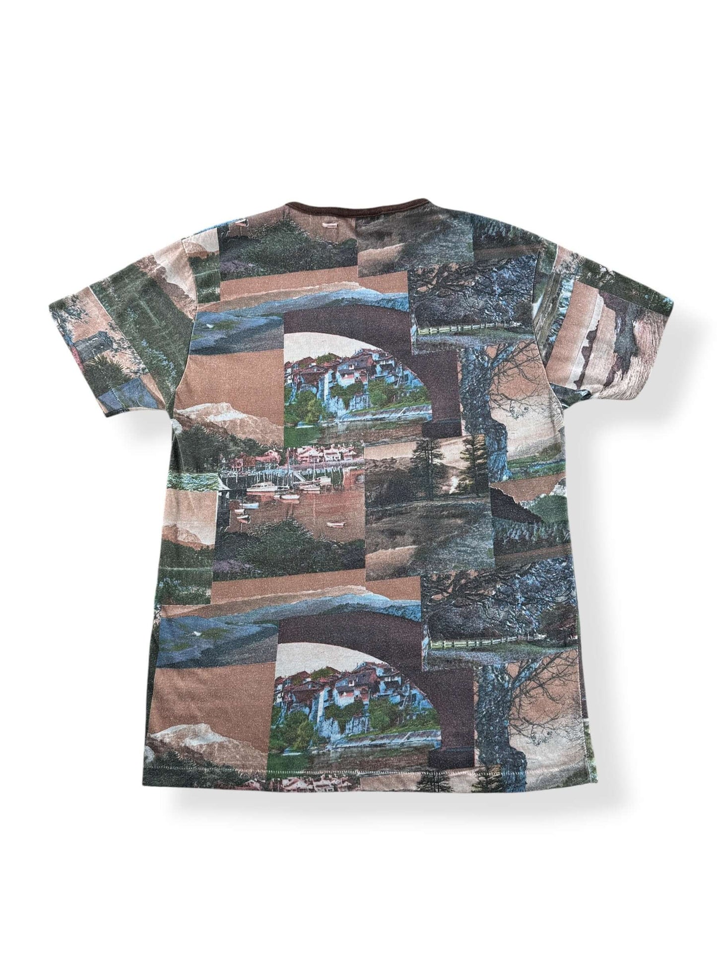 Back of Vintage Coastal AOP Polyester Tee SZ M