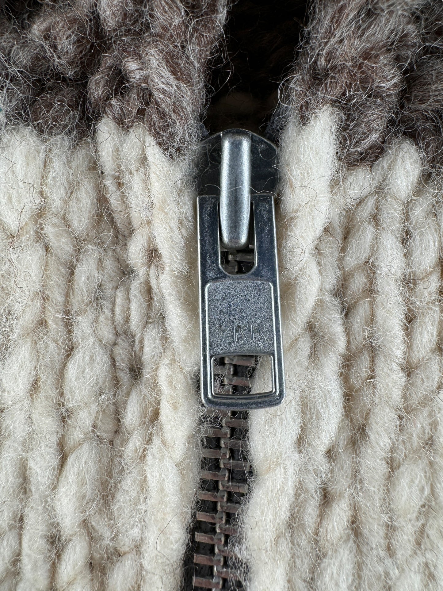 Zipper on Vintage Wolf Cowichan SZ XL