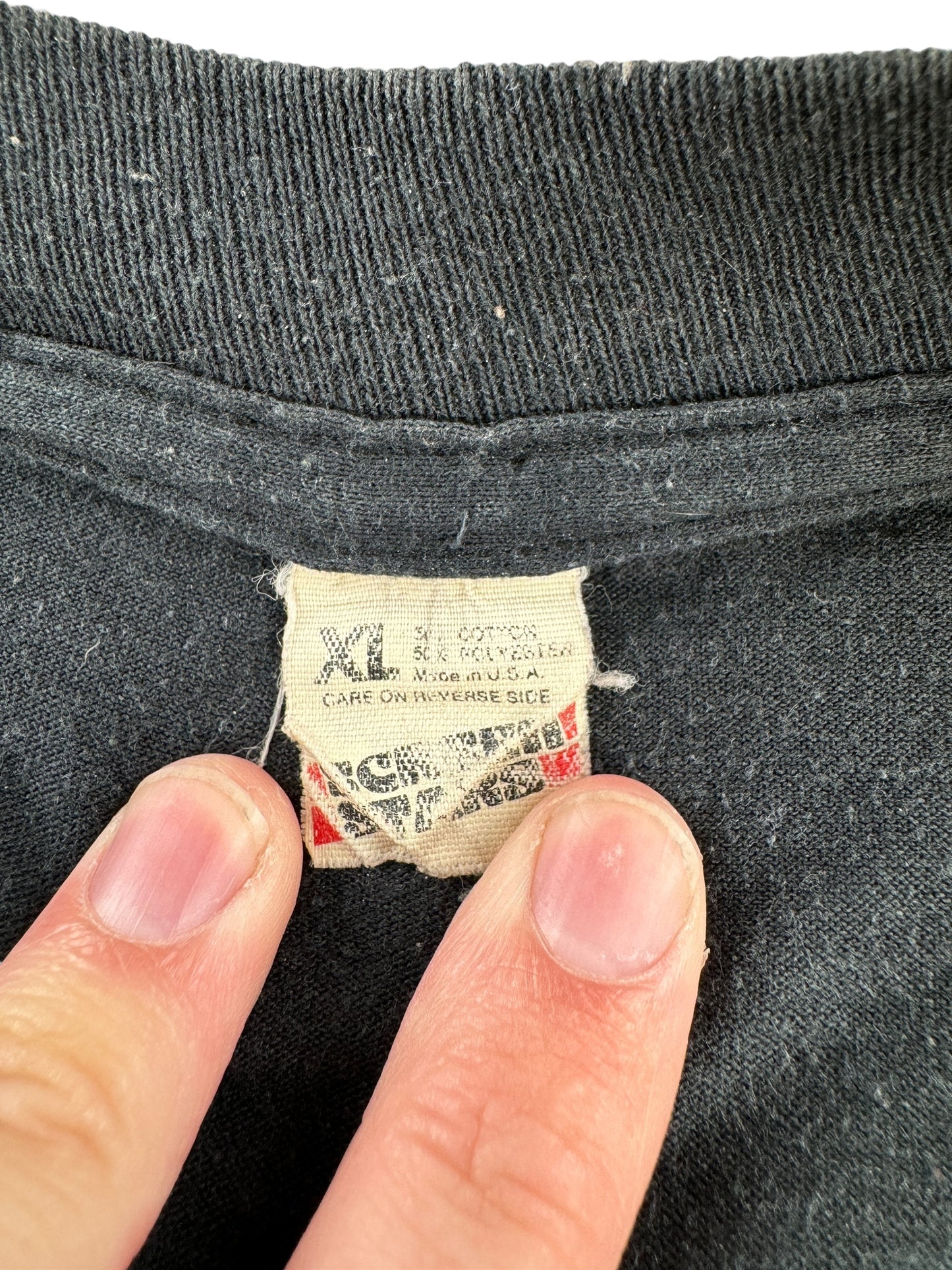 Tag on Vintage Robert Smith Cure Tee SZ L