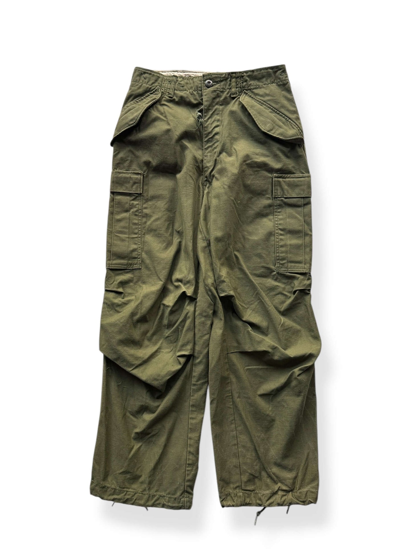 Front of Vintage Viet Nam Era M-65 Cargo Pants SZ SM REG W30