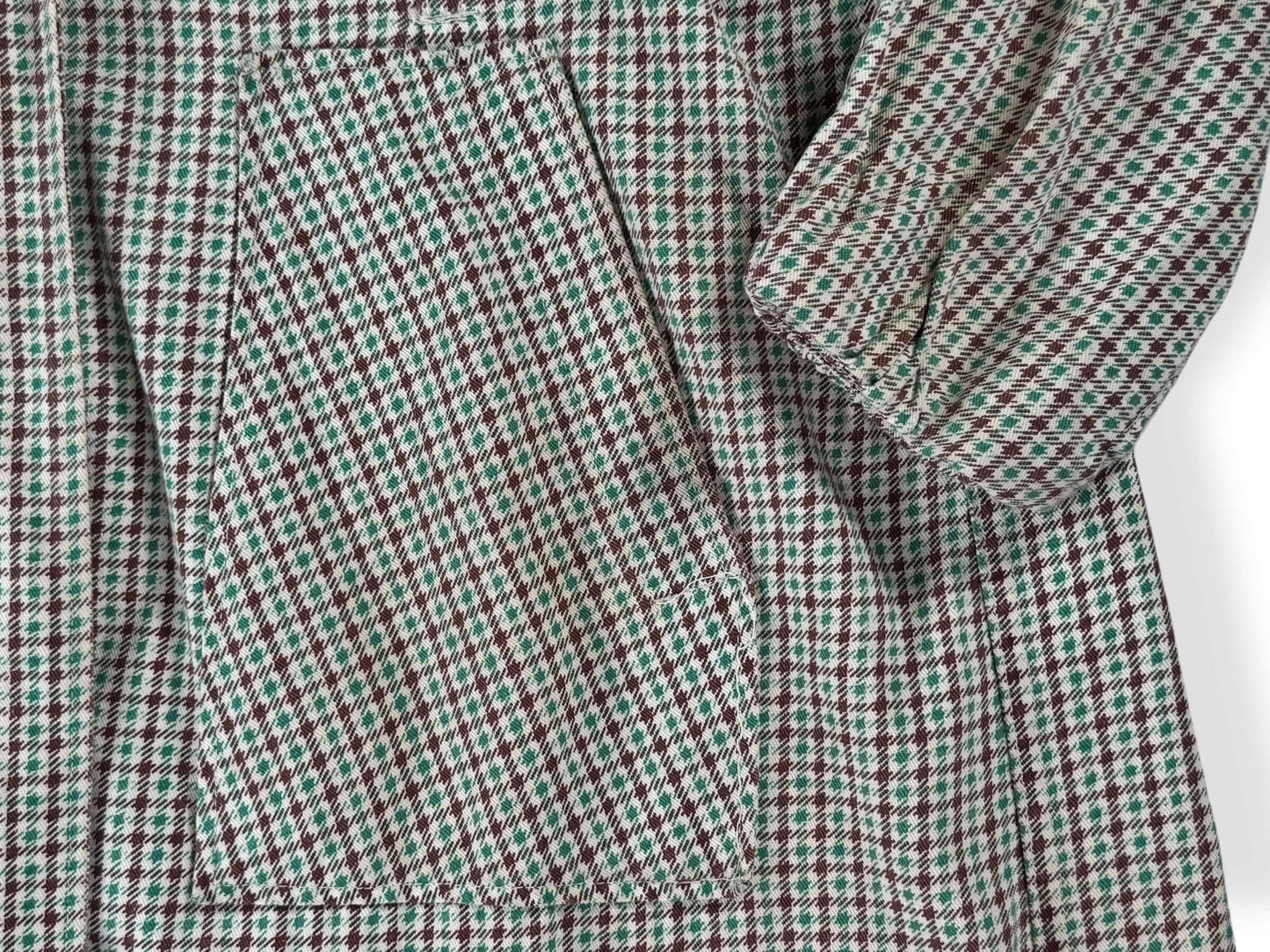 Pocket view of 1940s Houndstooth Cotton House Coat L