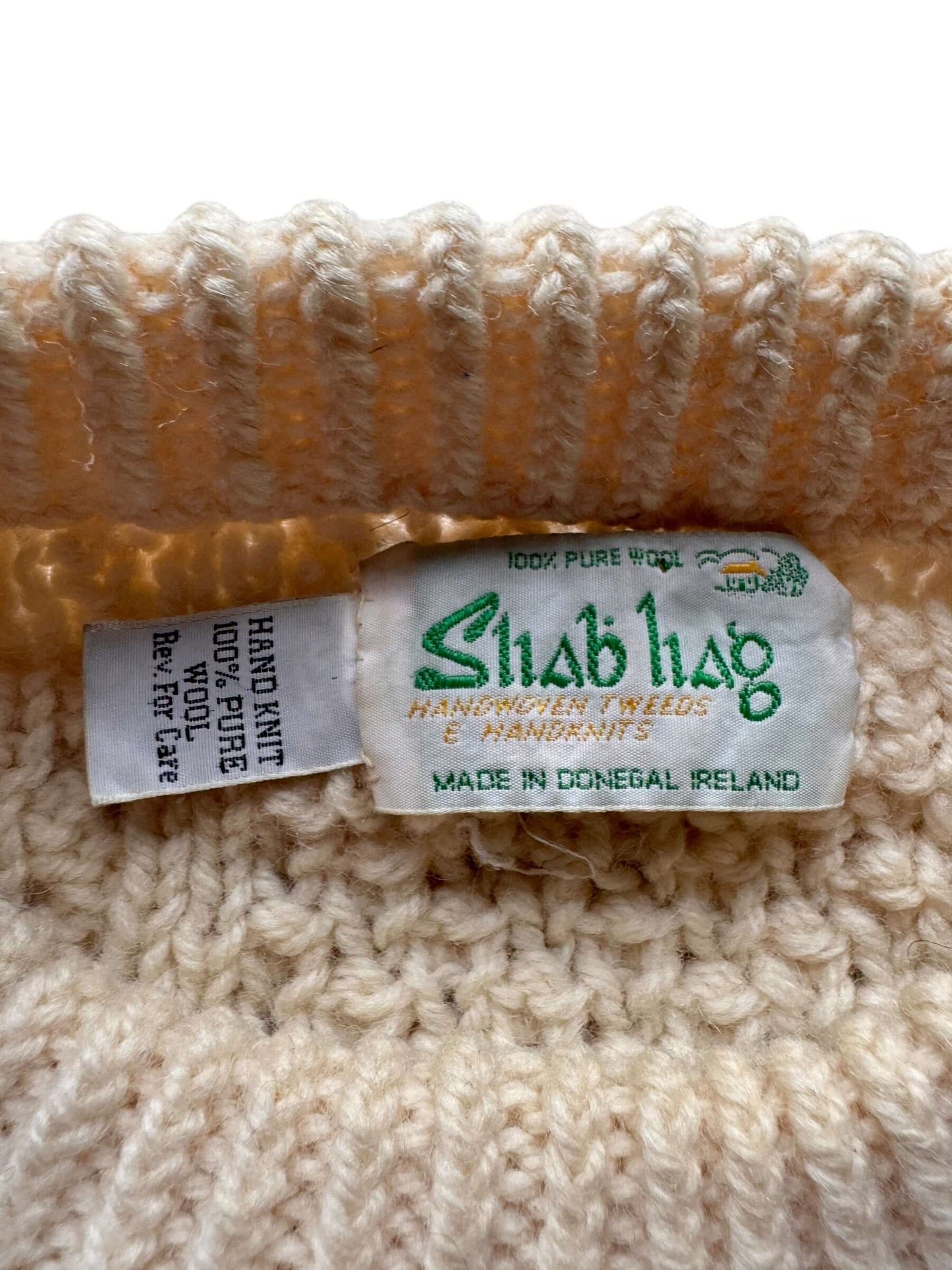 Tag of Vintage Sliab Liag Cream Irish Cable Knit Fishermans Sweater SZ XL