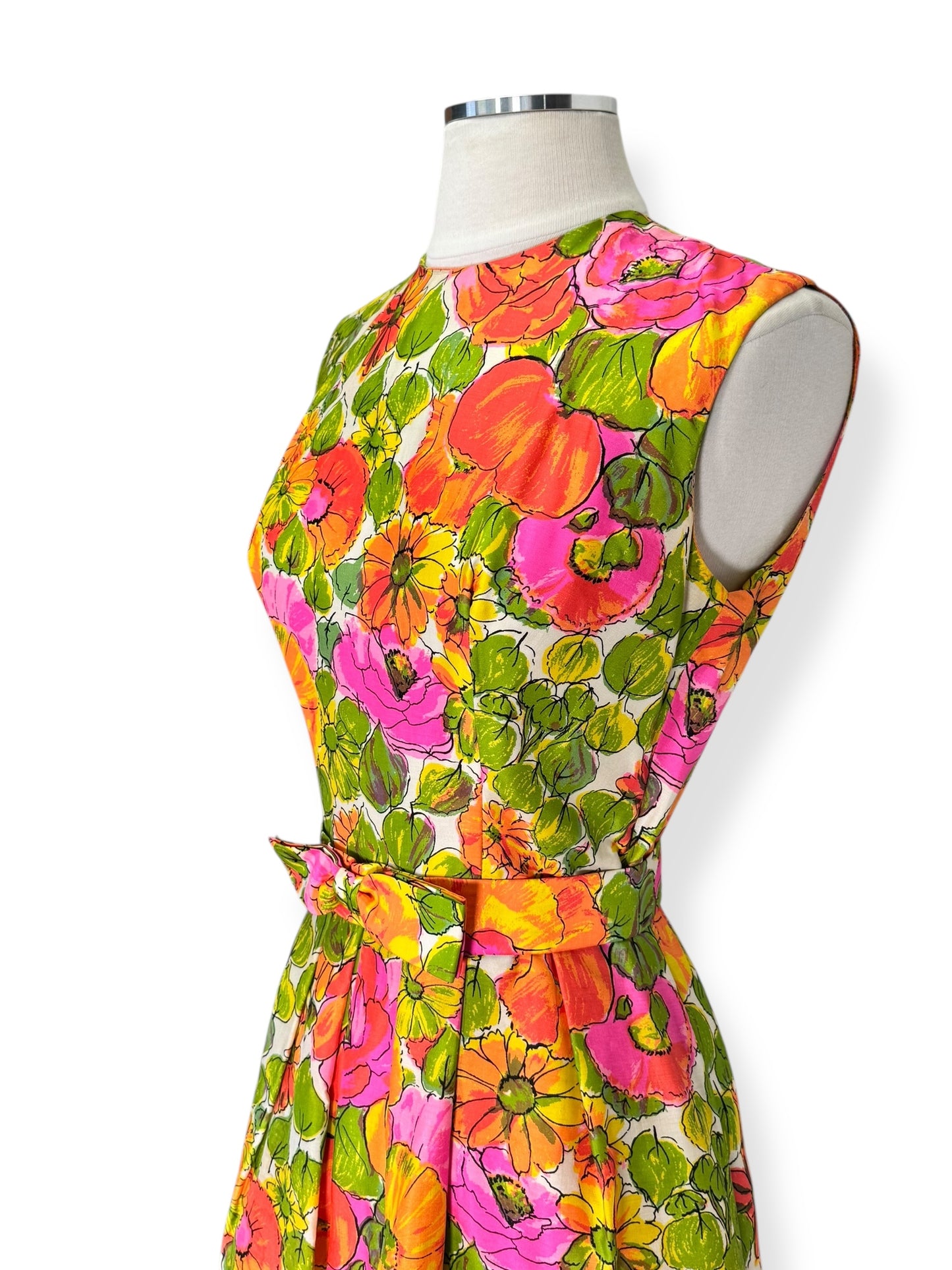 Side view 1960s Juenesse Floral Cocktail Dress S