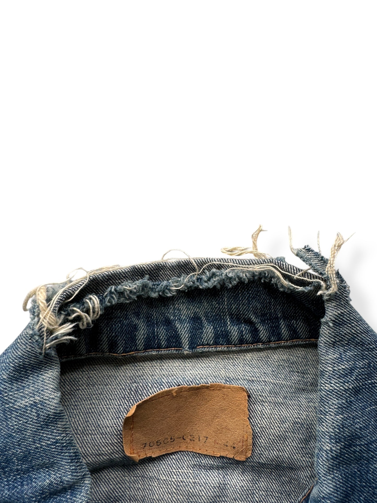 Thrashed Collar on Vintage Big "E" Levis Type III Denim Trucker Jacket SZ 44 AS IS