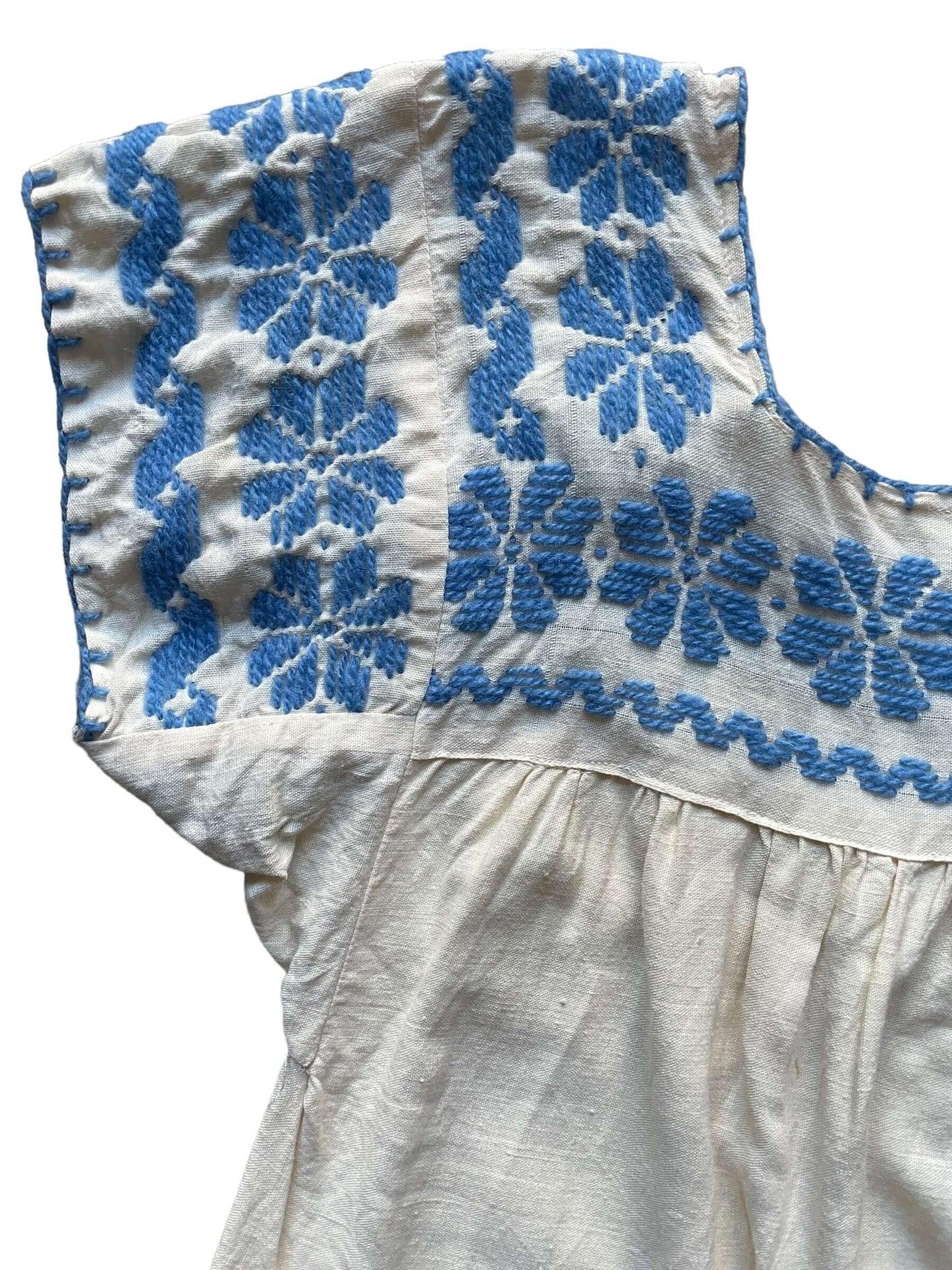 Front right shoulder view of Vintage Embroidered Peasant Top M