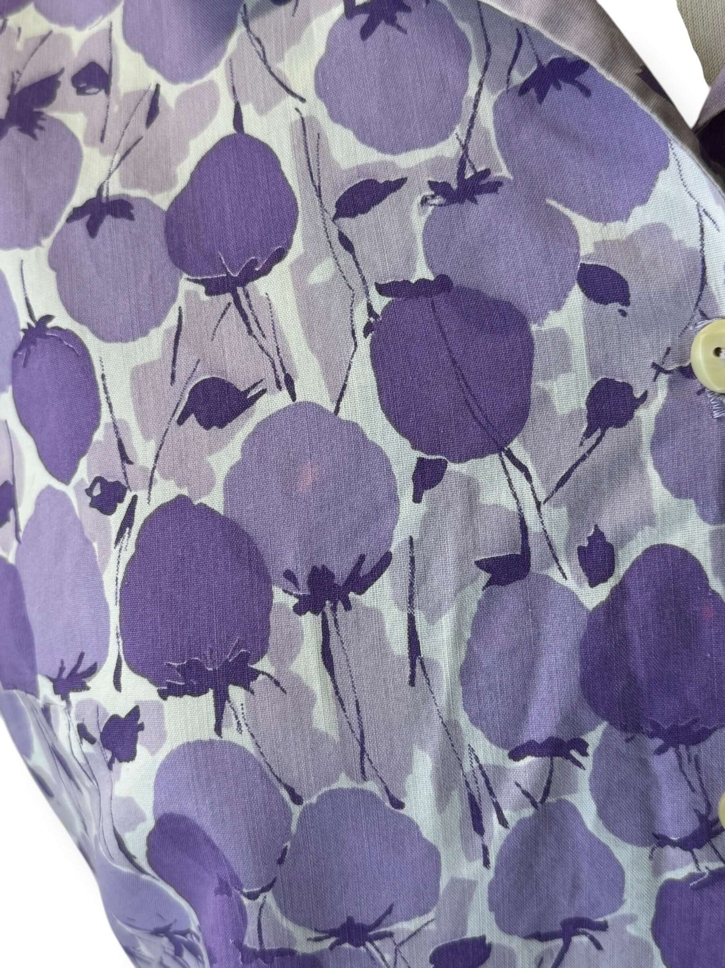 Fade spot view of 1950s Purple Strawberry Top M