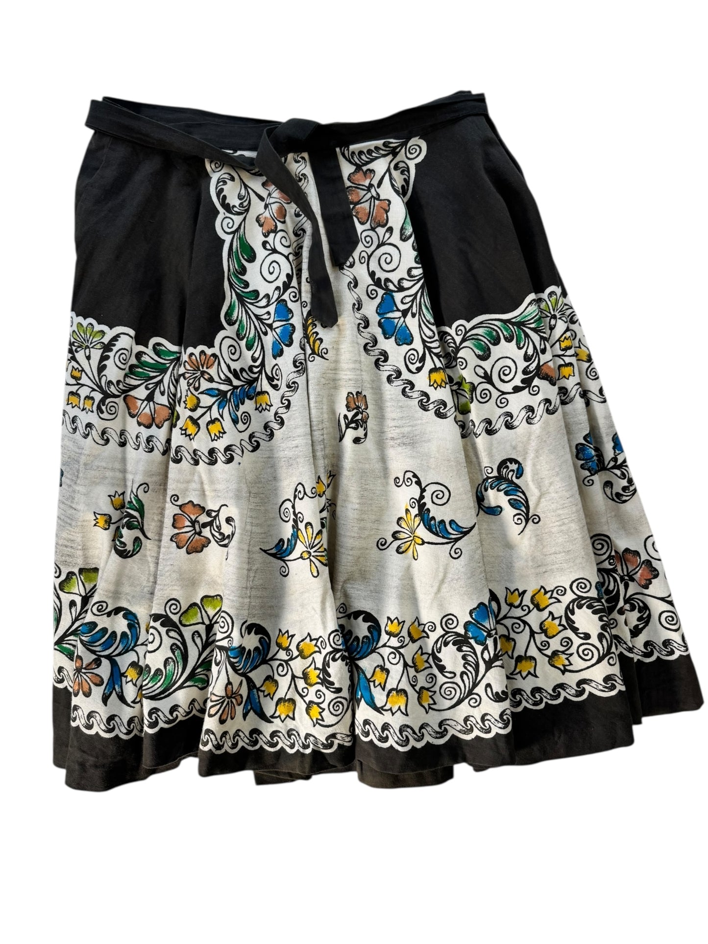 Front view of 1950s Mexican Novelty Skirt M-L