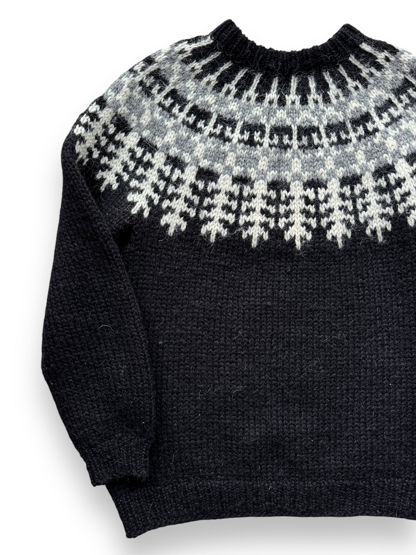Vintage Icelandic Wool Sweater SZ L