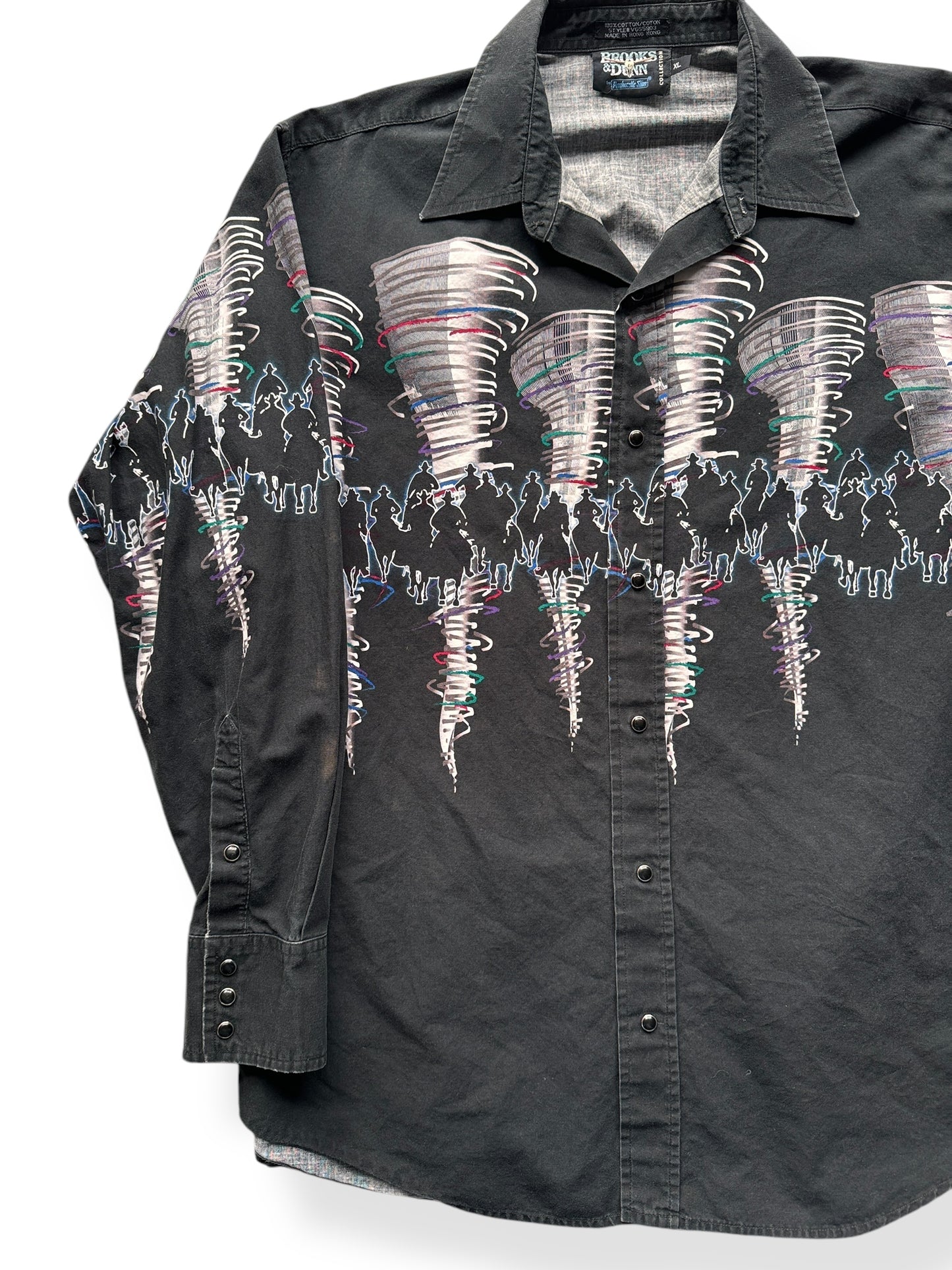 Front Right of Vintage Brooks & Dunn Brushpopper Pearl Snap SZ XL