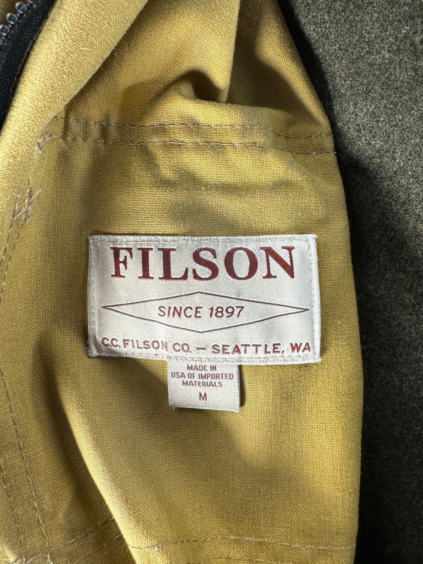 Label on Modern Filson Tin Cloth Jacket With Liner SZ M