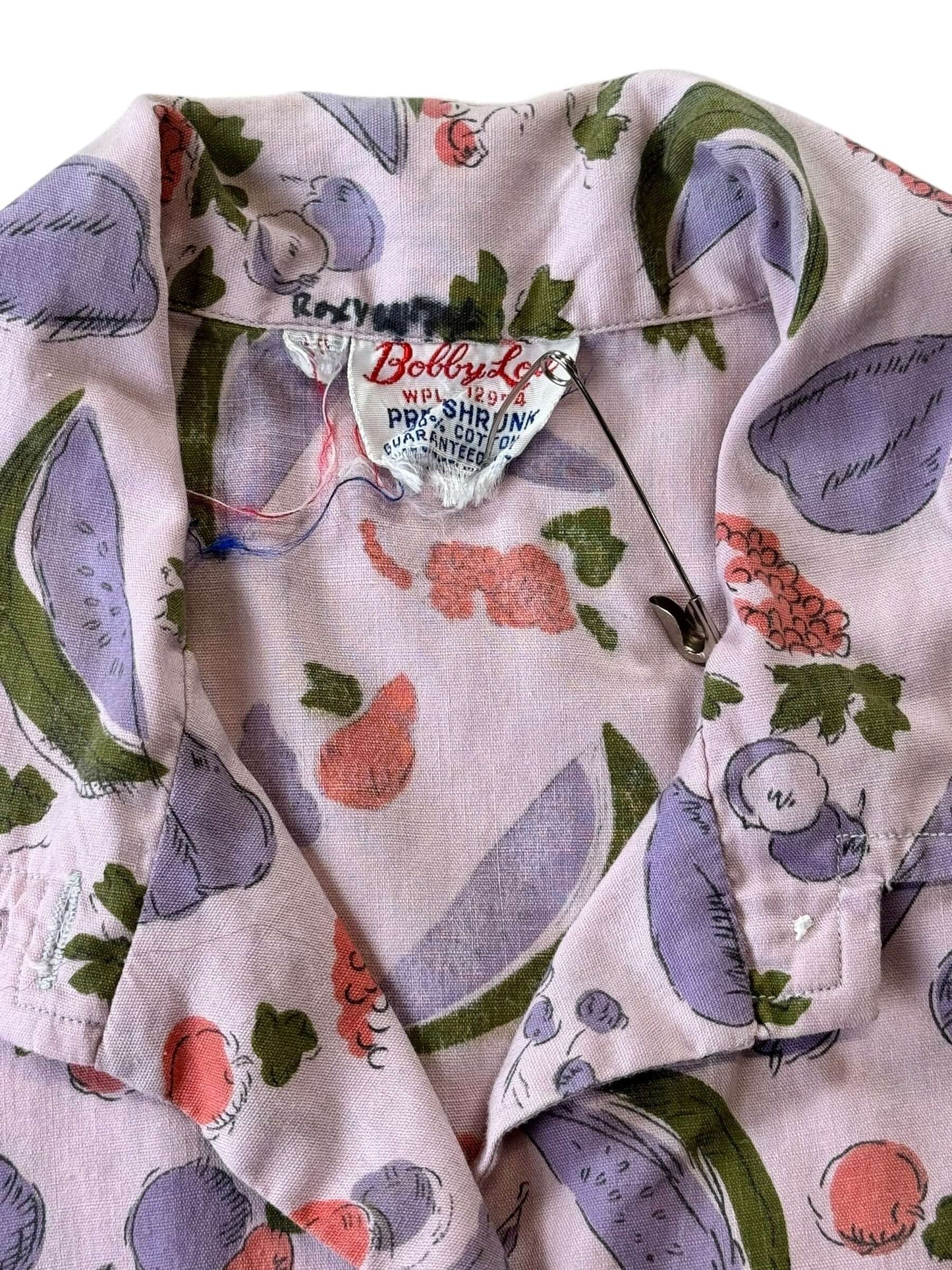 Tag view of 1950s Bobby Lou Fruit Top M