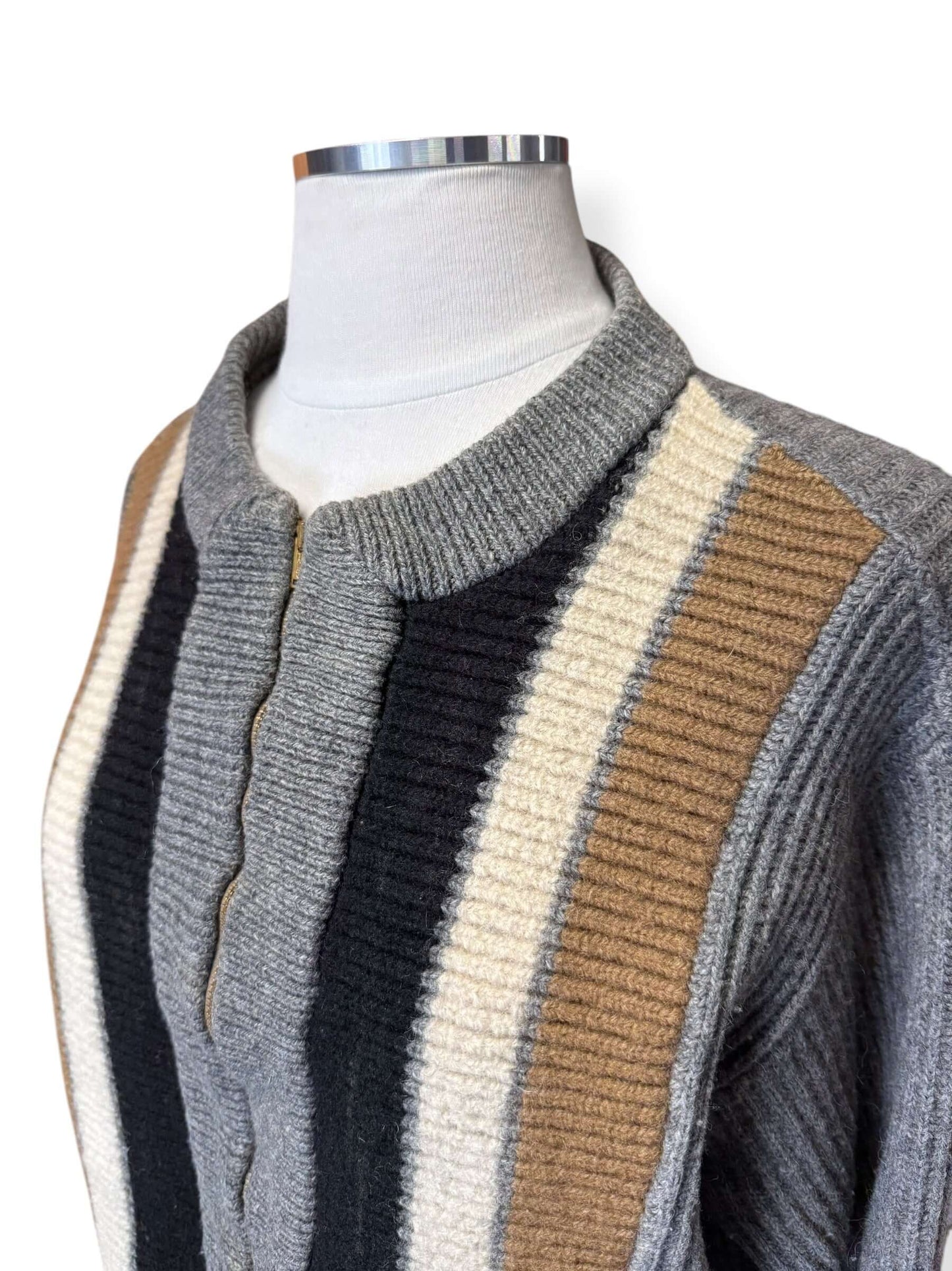 Side view of Vintage 1950s Jantzen Zip Cardigan Sweater L