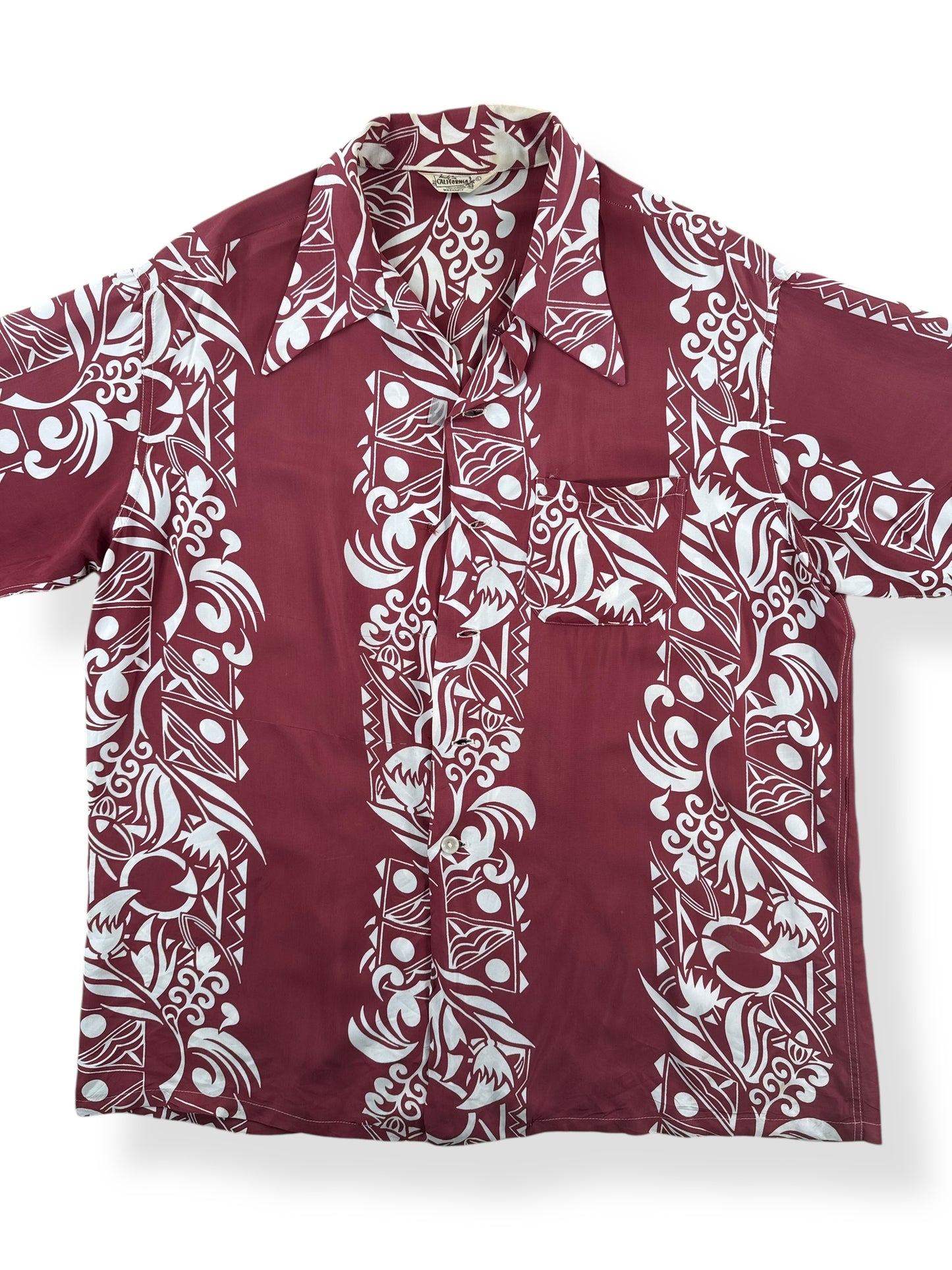 Front Close Up of Vintage Made in California Border Print Aloha Shirt SZ L AS IS