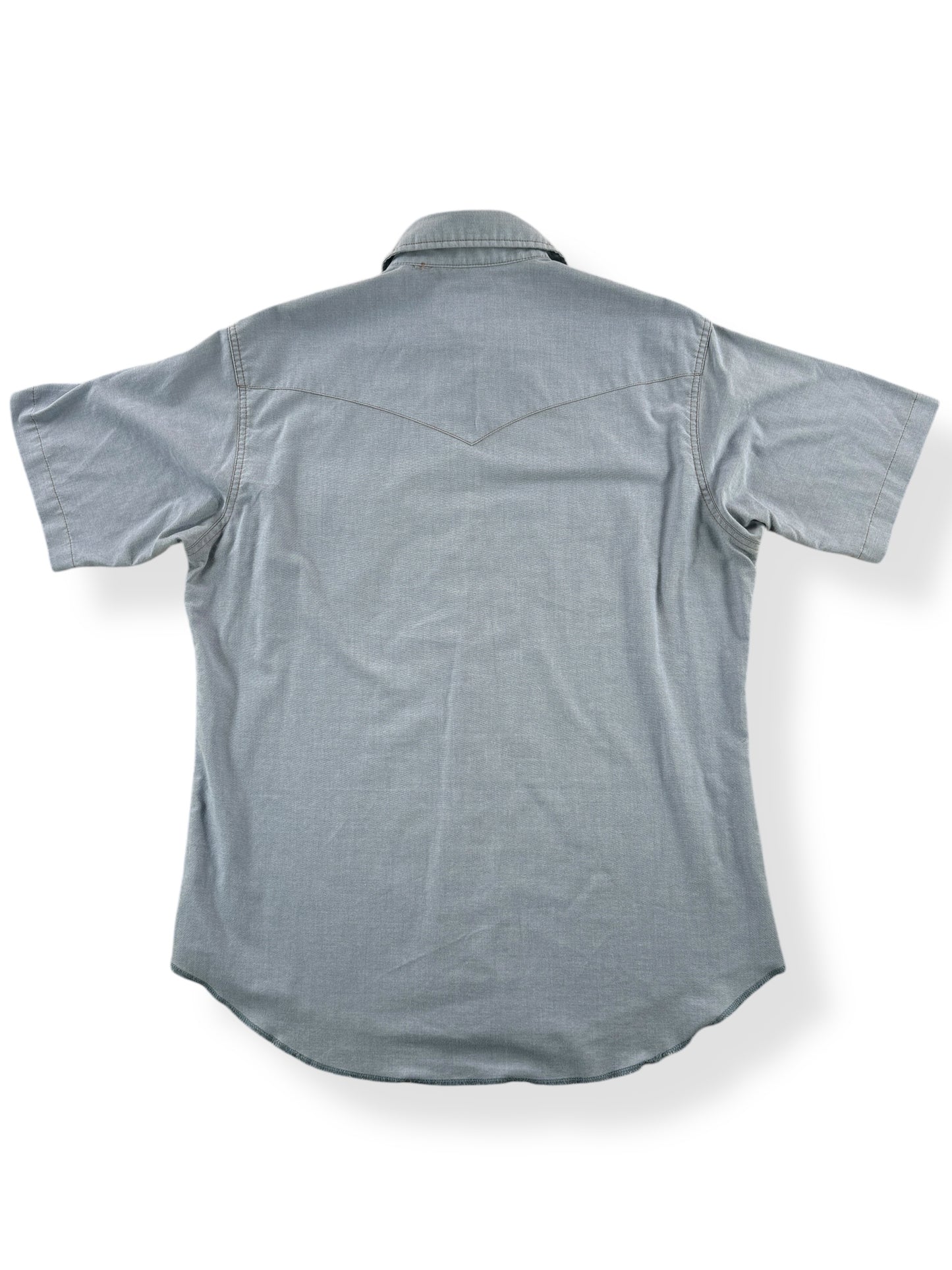 Back of Vintage Wrangler Short Sleeve Pearlsnap SZ L
