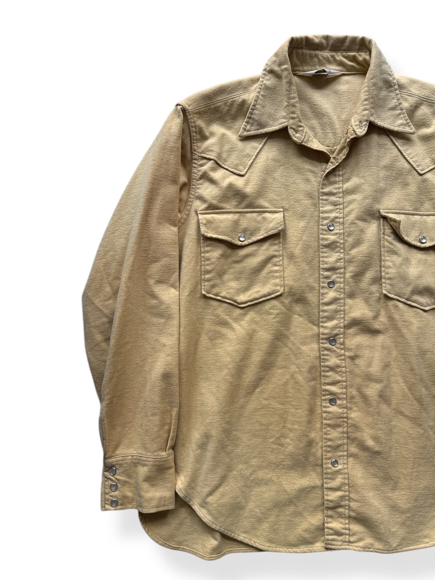 Front Right of Vintage Gold Chamois Woolrich Pearl Snap SZ XXL