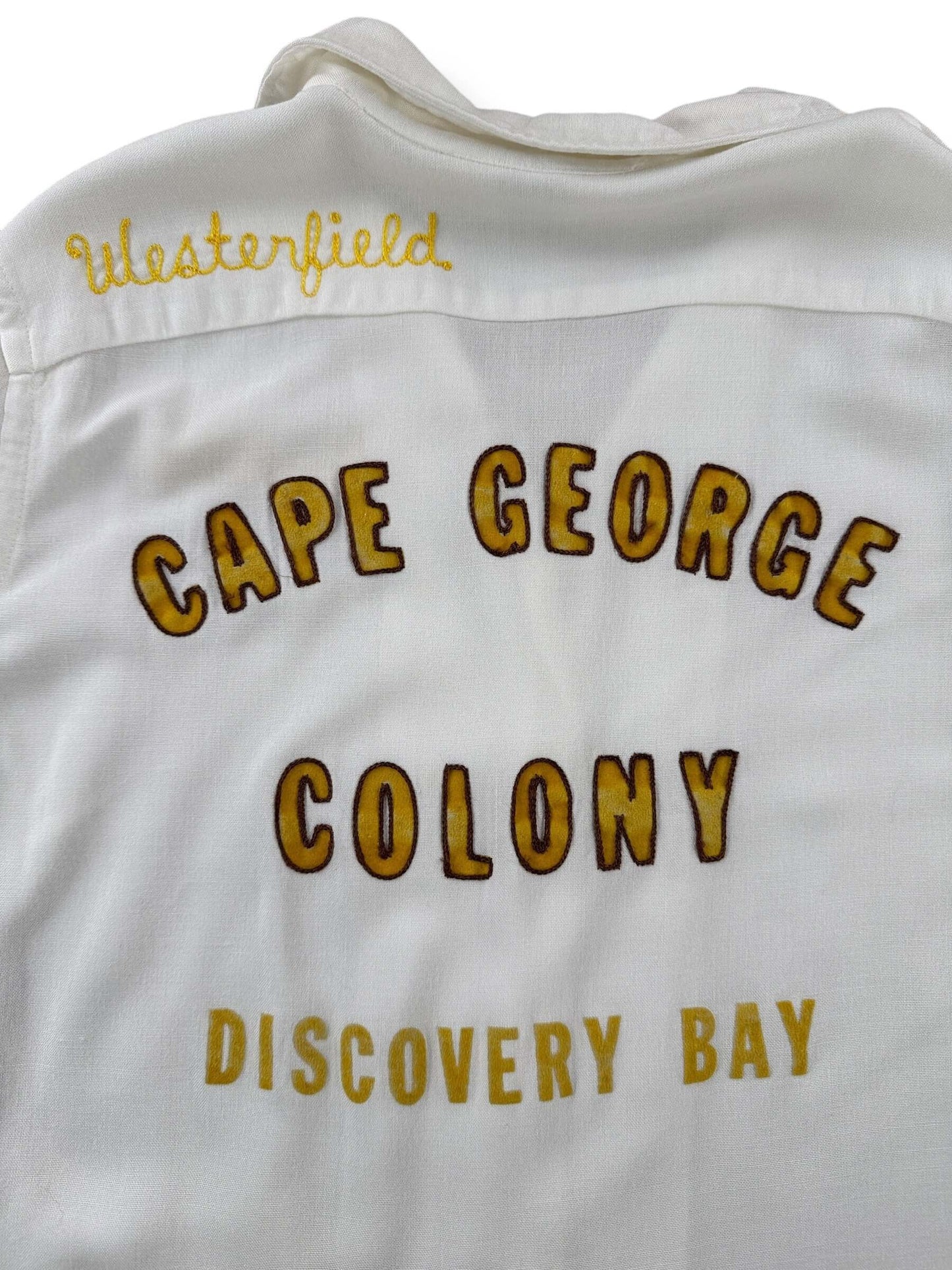 Back of Vintage Cape George Colony Discovery Bay Bowling Shirt SZ 36