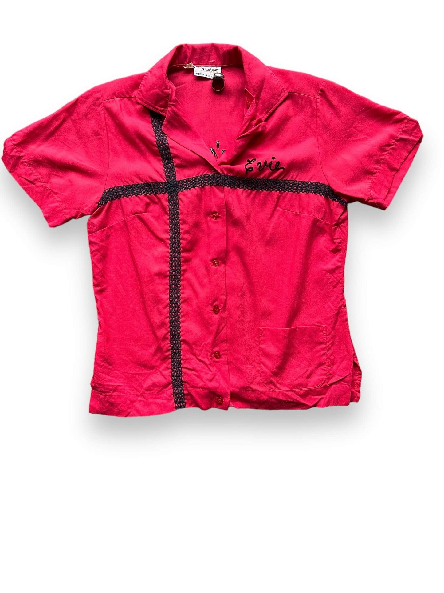 Front Detail on Vintage Wienkers Carpet Service Ladies Bowling Shirt SZ 34 | Vintage Bowling Shirt Seattle