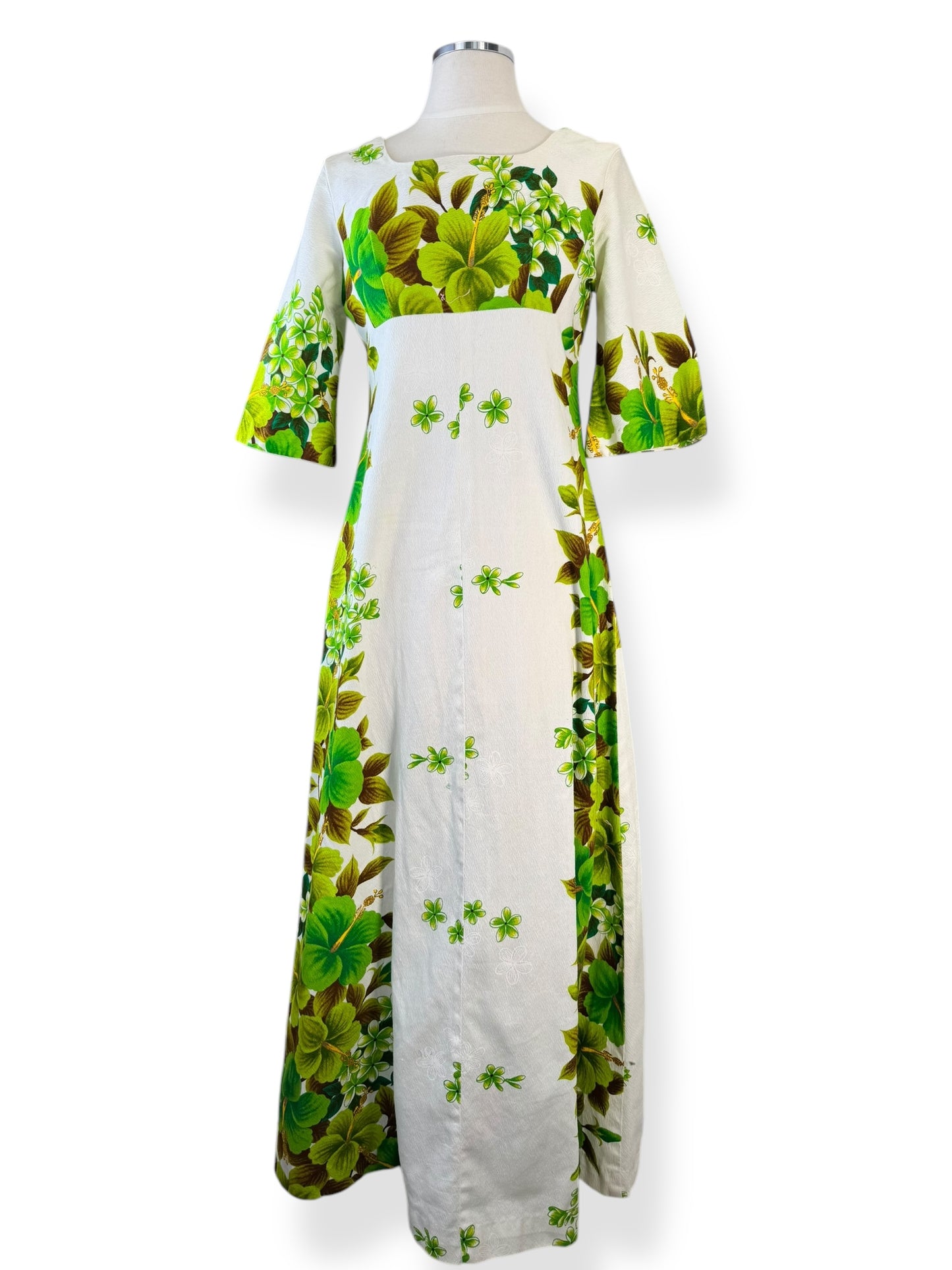 Front view of 1960s Green Hibiscus Aloha Dress S