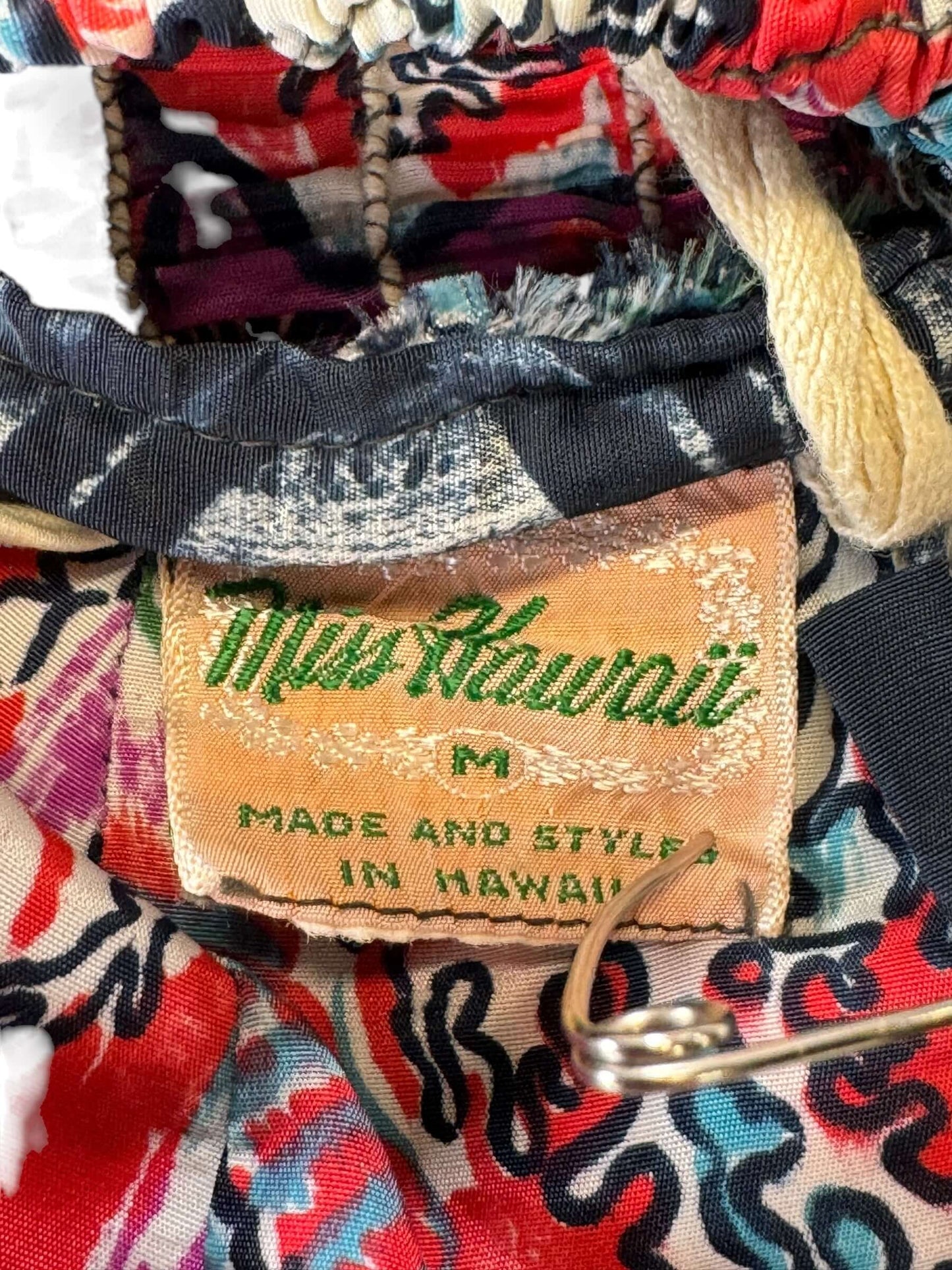 Tag view of 1960s Miss Hawaii Playsuit M-L