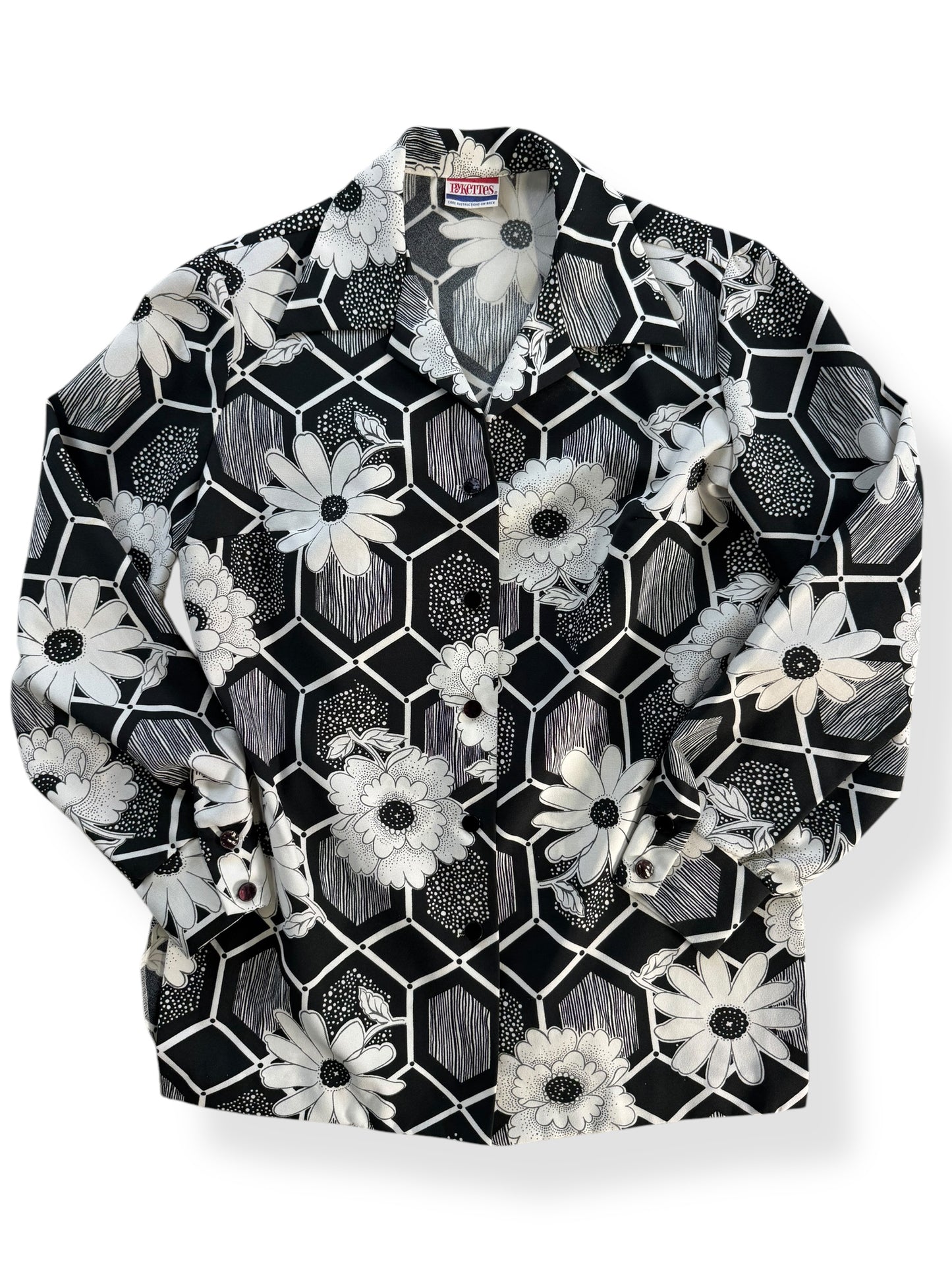 Front view of 1970s Pykettes Polyester Button Up L