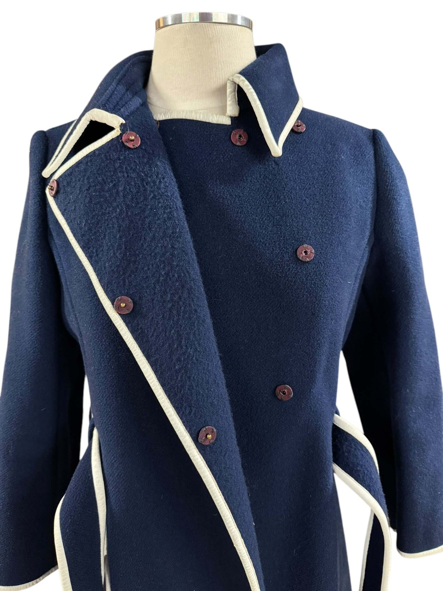 Open chewst view of 1960s Dia Diodato Wool Navy Blue Coat M