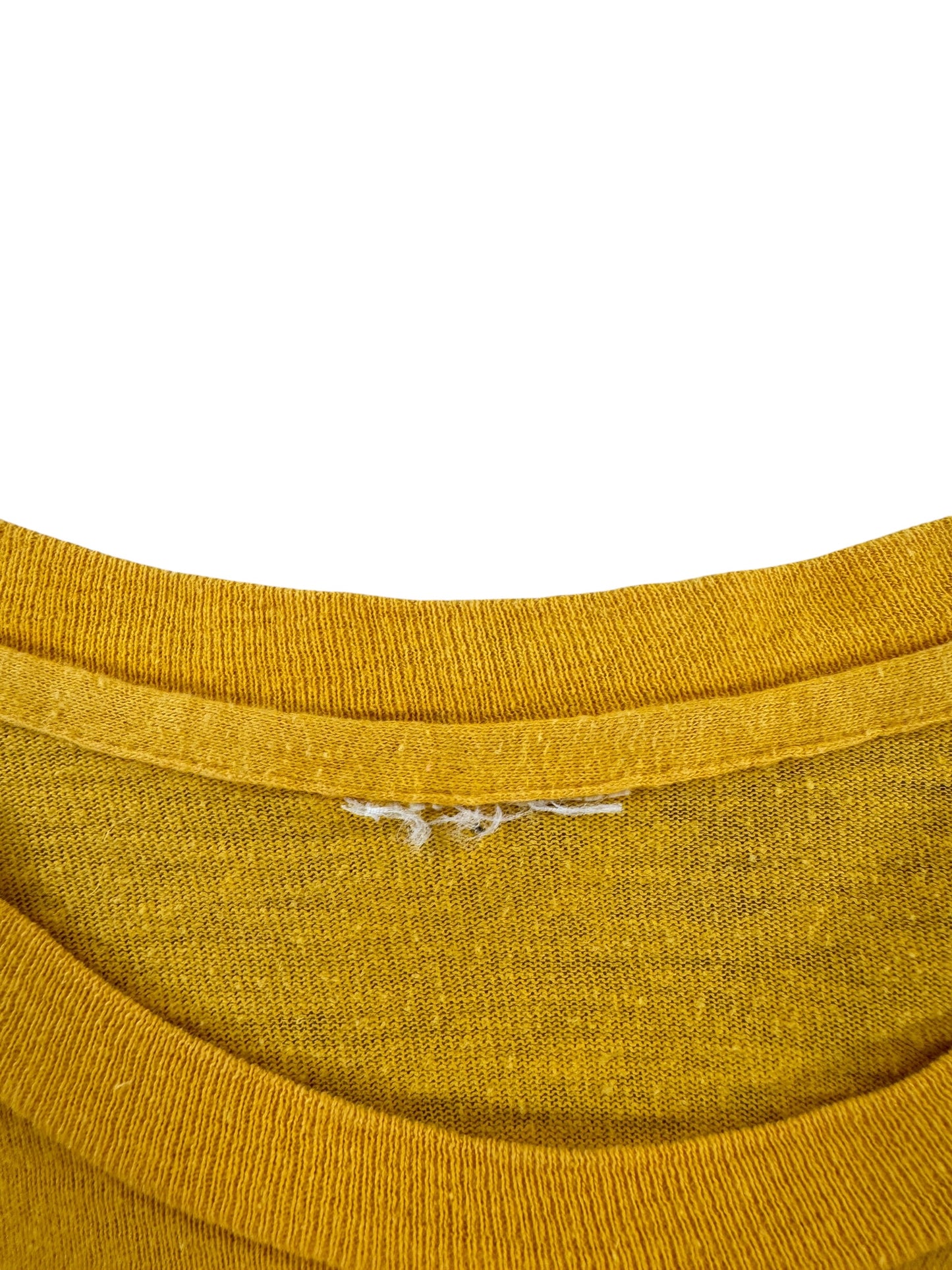 Missing Tag on Vintage Yellow Cask 'n Flagon Saloon Boston Tee SZ L