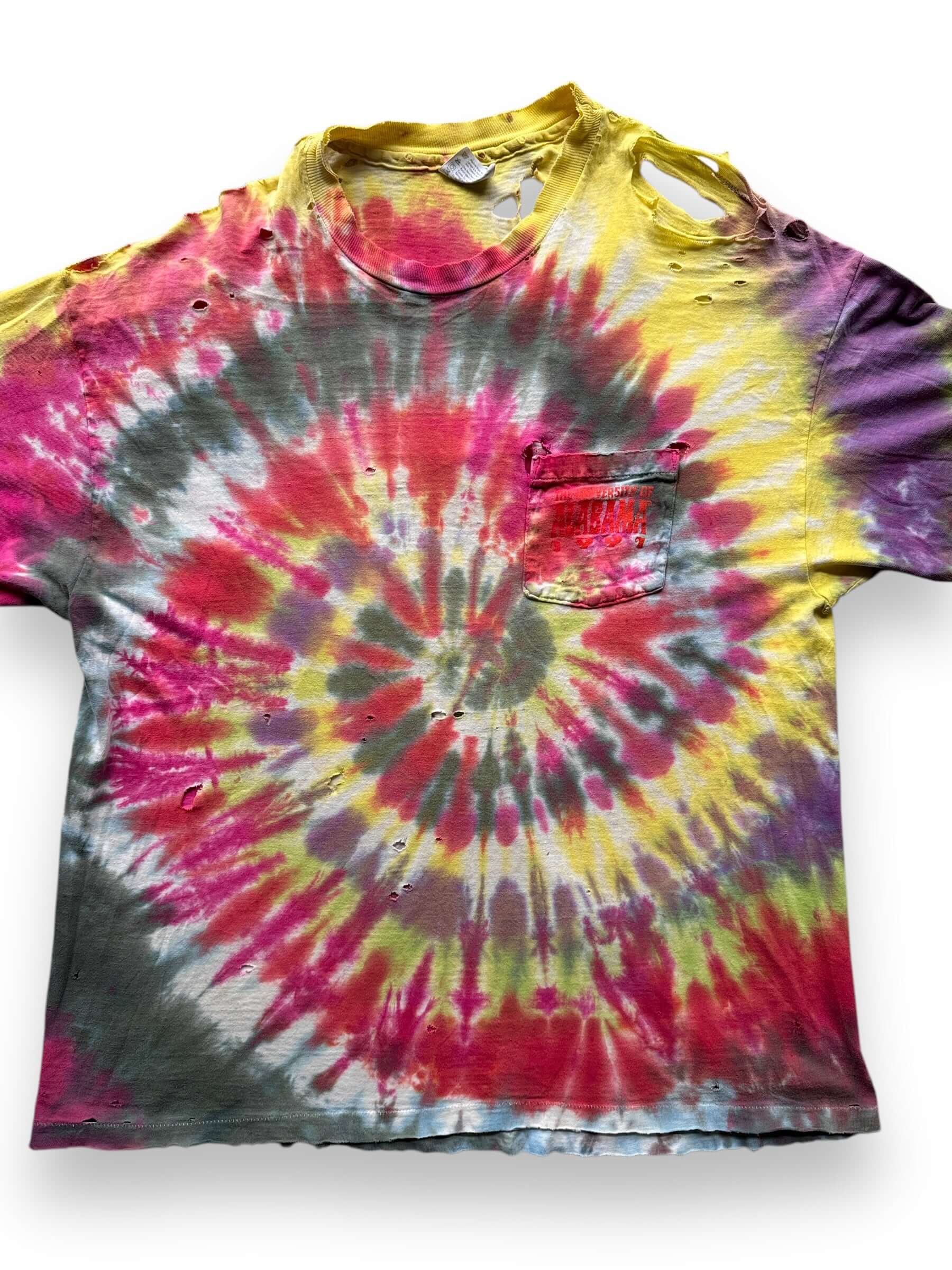 front close up of Vintage Destroyed Radio Free Alabama Tie-Dye Tee SZ XL
