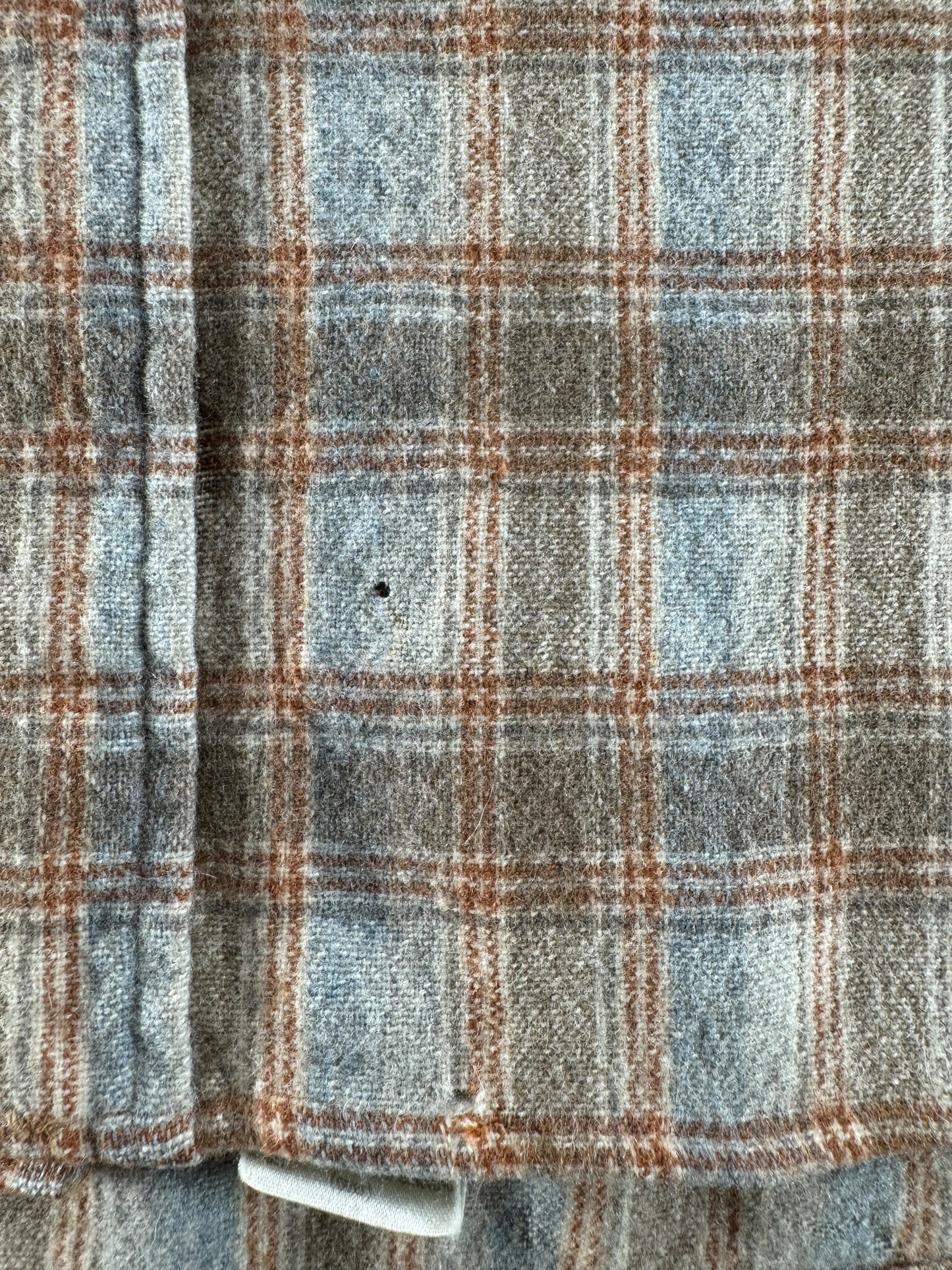Hole on Vintage Short Sleeve Pendleton Flannel SZ L