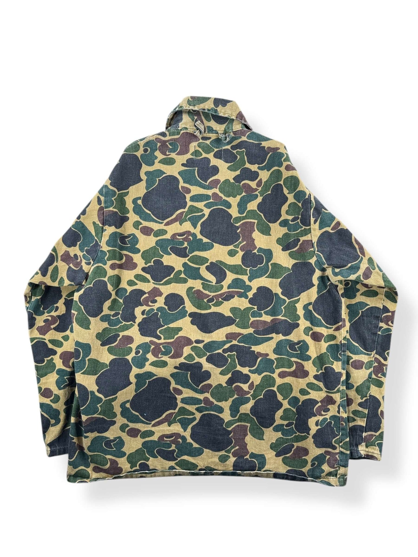 Back of Vintage Saf-T-Bak Duck Camo Hunting Jacket SZ L