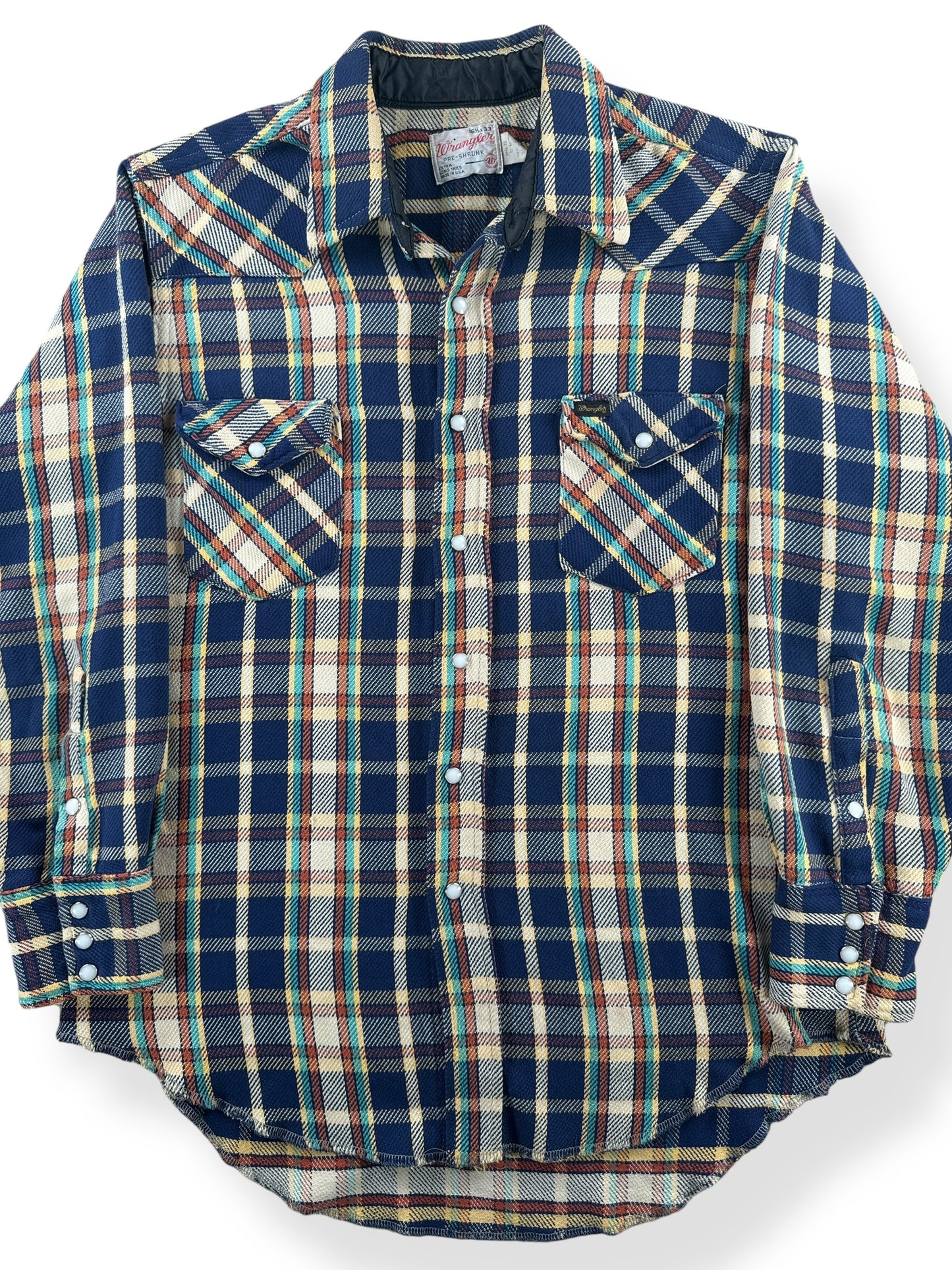 Front Close Up of Vintage Wrangler Cotton Flannel Pearl Snap SZ L