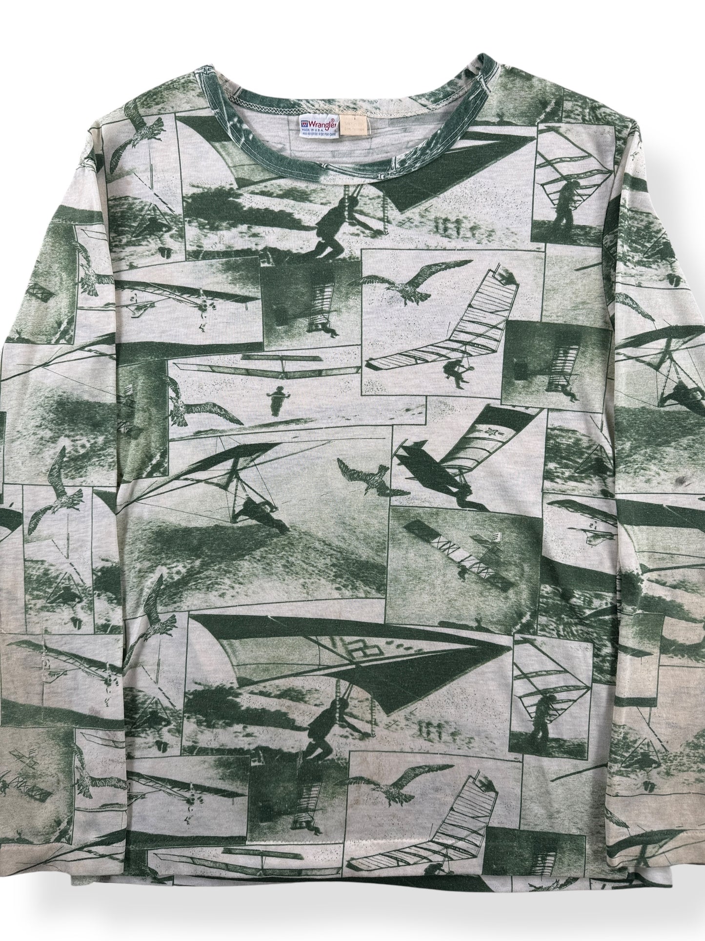 Front Close Up of Vintage Wrangler Long Sleeve Photo Tee SZ M