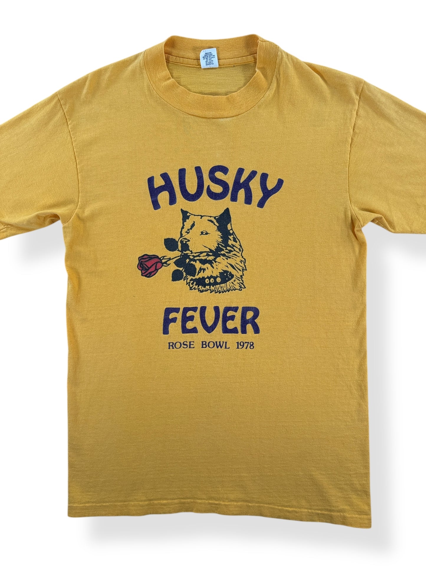 Front Close Up of Vintage 78 UW Huskies Rose Bowl Tee SZ S