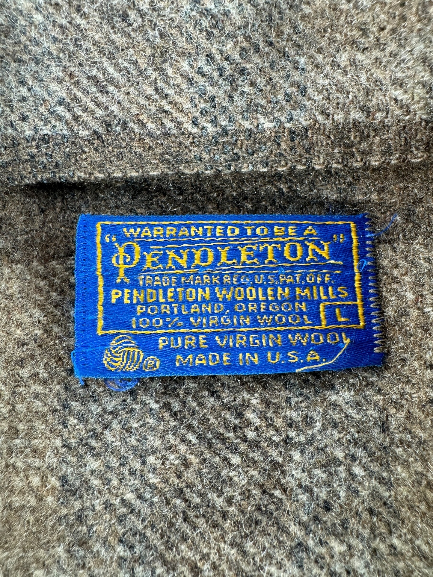 Label on Vintage Pendleton Tan and Brown Jacket SZ L