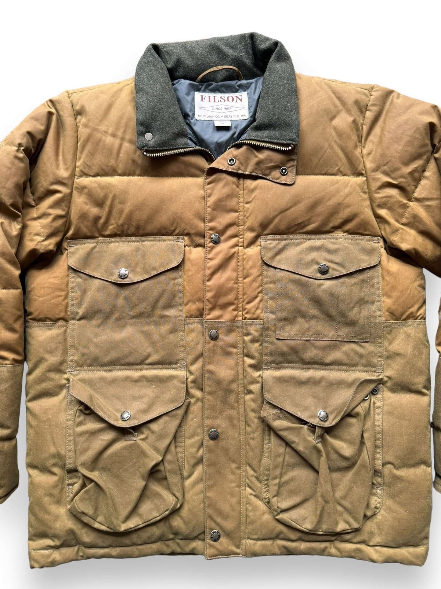 front close up of Filson Tin Cloth Down Filled Cruiser Jacket SZ M