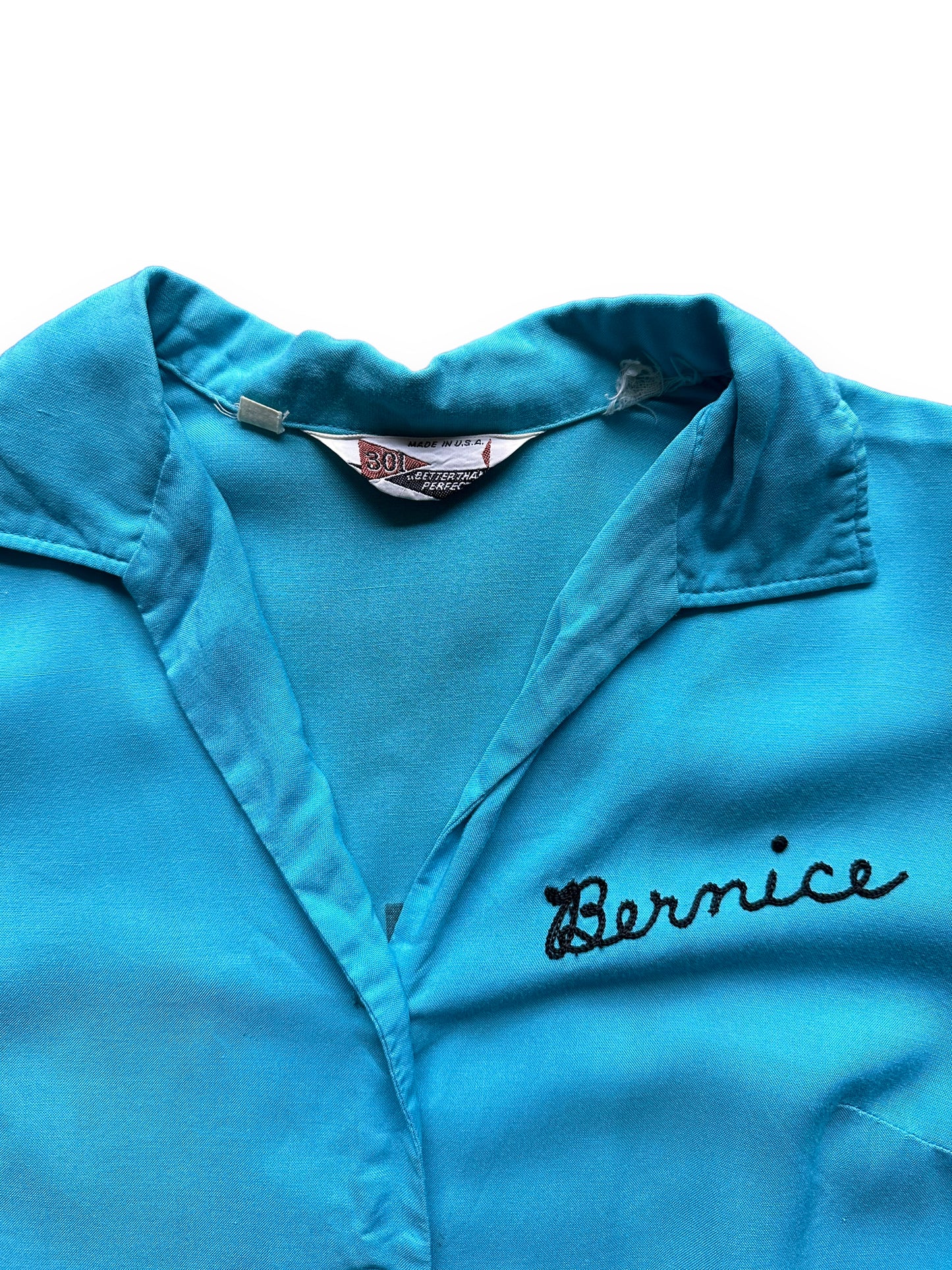 collar of Vintage Monitor "Bags" Market Rayon Ladies Bowling Shirt SZ 34 | Vintage Bowling Shirt Seattle | Barn Owl Vintage Seattle