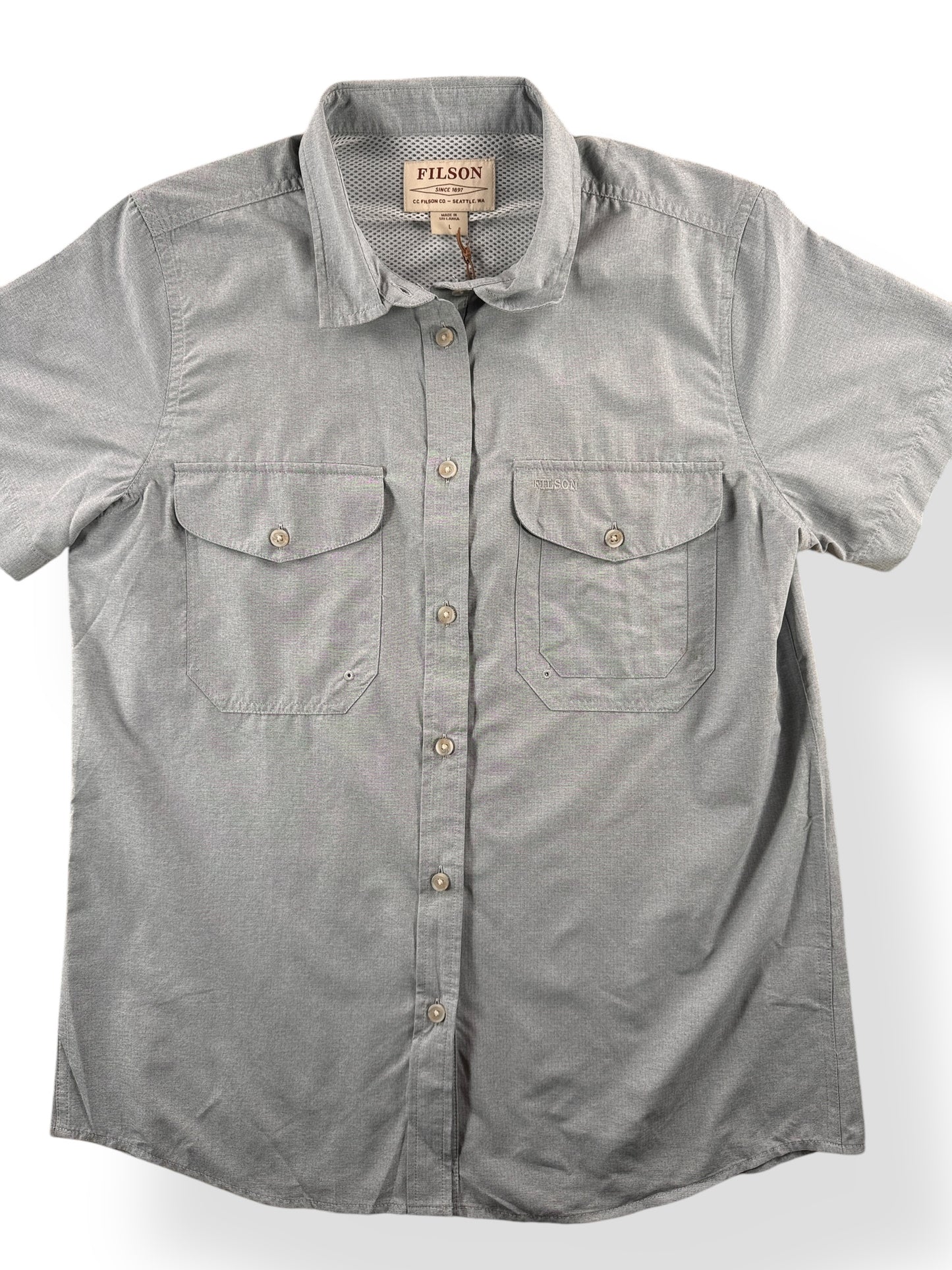 Front Close Up of Modern NWT Filson Women's Twin Lakes Sport Shirt SZ L