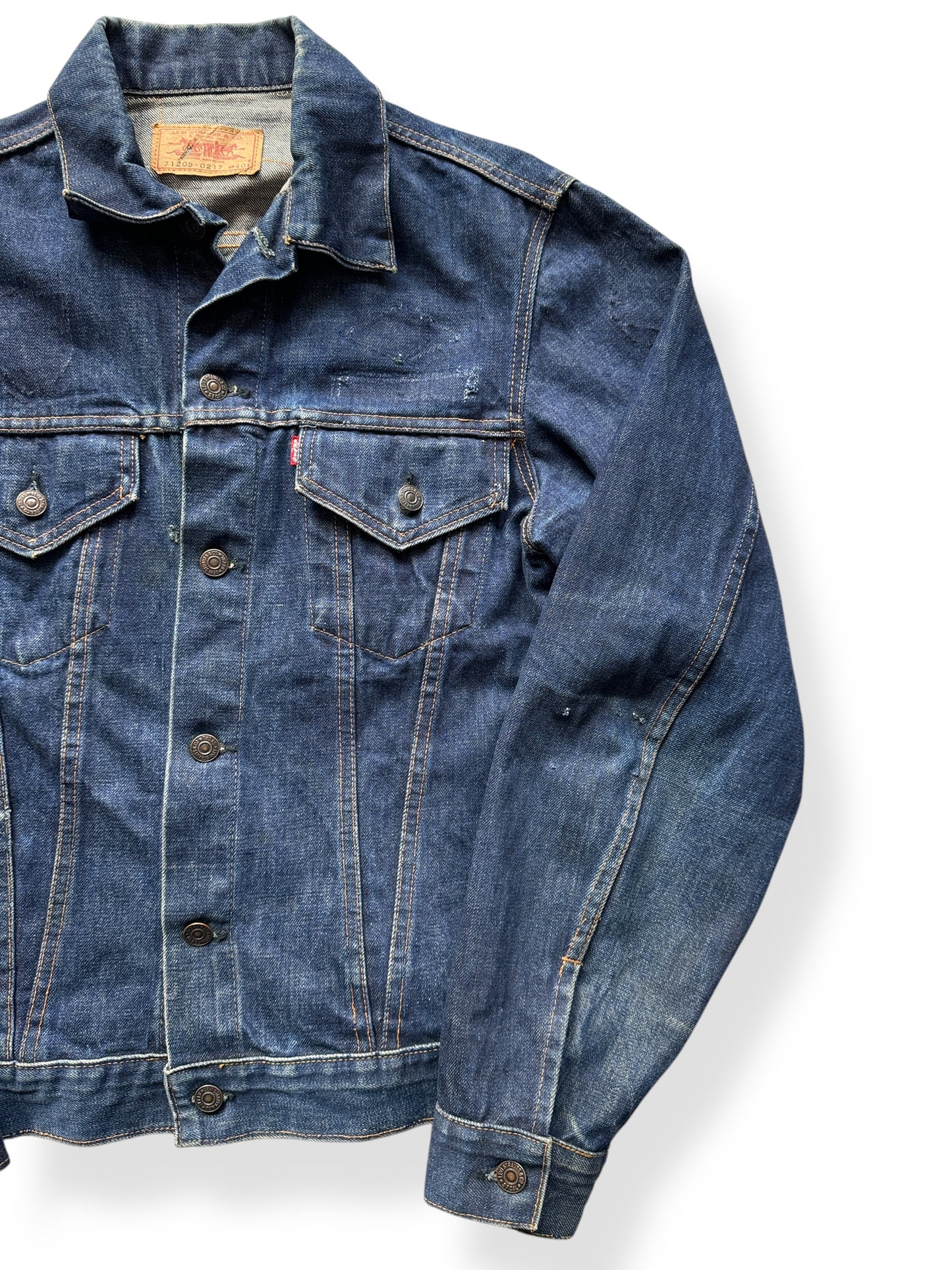 Front Left of Vintage Big "E" Levis 71205-0217 Type III Trucker Jacket SZ 40