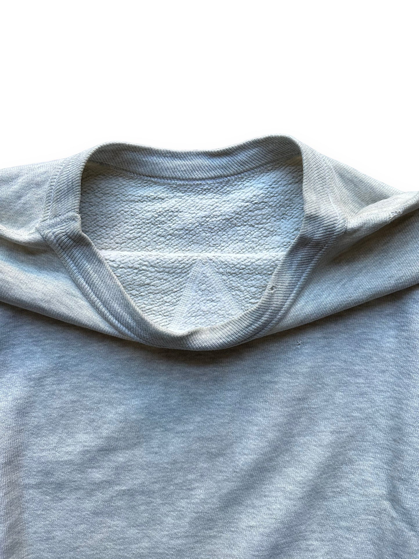 Inner View on Vintage Heather Grey Single V Sweatshirt SZ L | Vintage Waffle Sweatshirt Seattle | Barn Owl Vintage Clothing