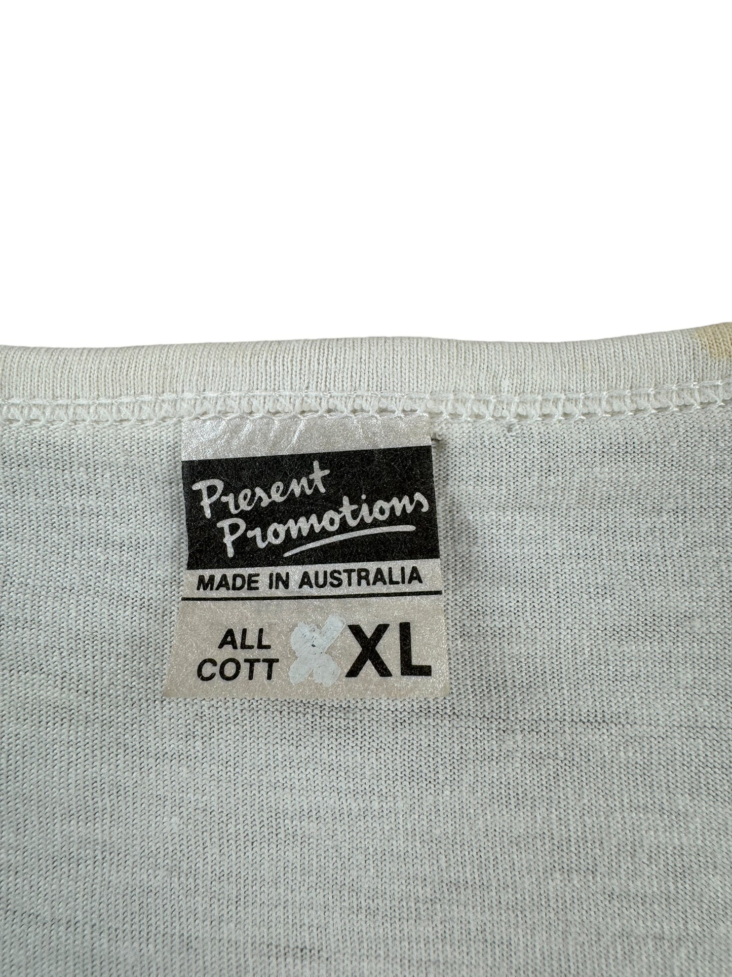 Tag on Vintage World Expo '88 Tee SZ L