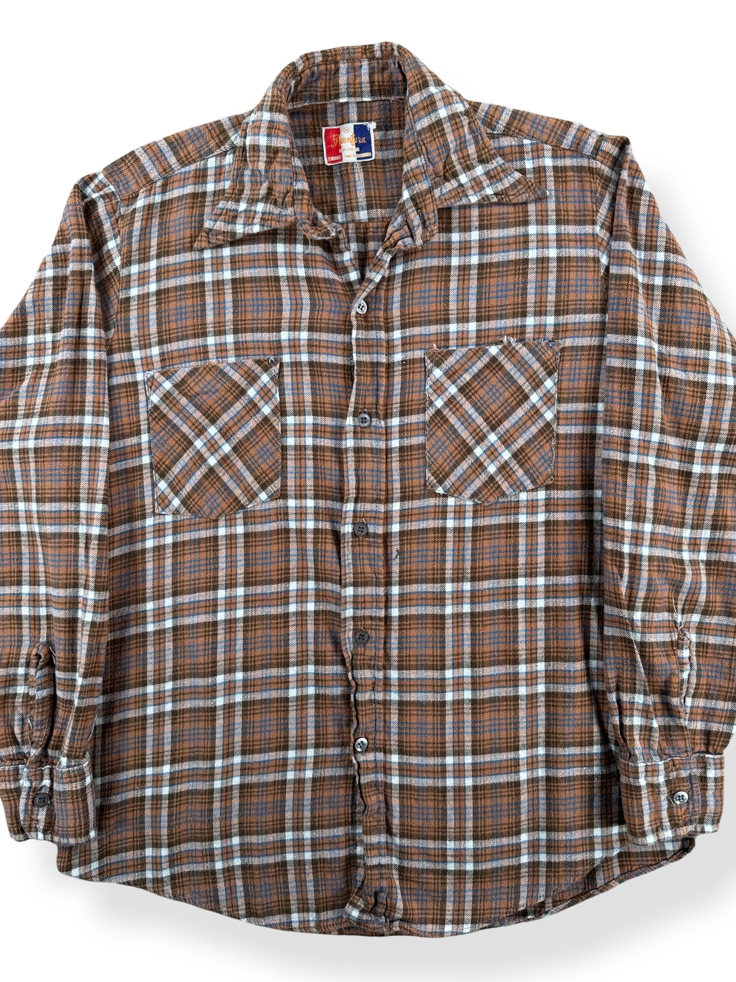Front Close Up of Vintage 70s Cotton Flannel SZ M