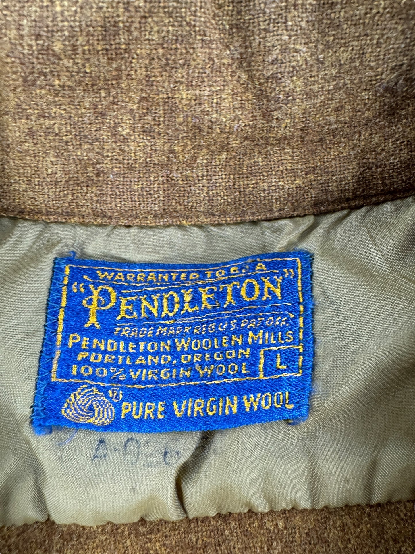 Tag on Vintage 50s Pendleton Loop Collar Flannel SZ L