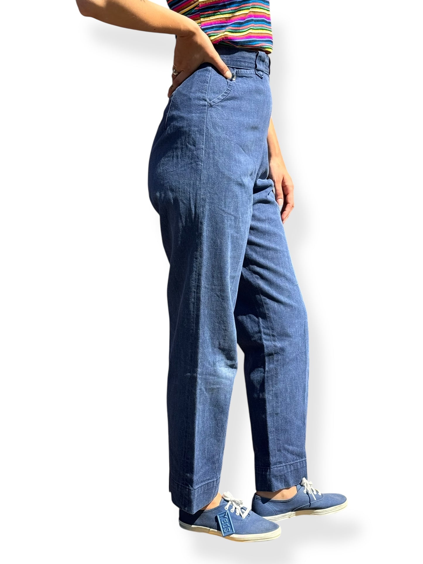 Side On Body View of Vintage Lee Frontier Lady Side Zip Jeans W25