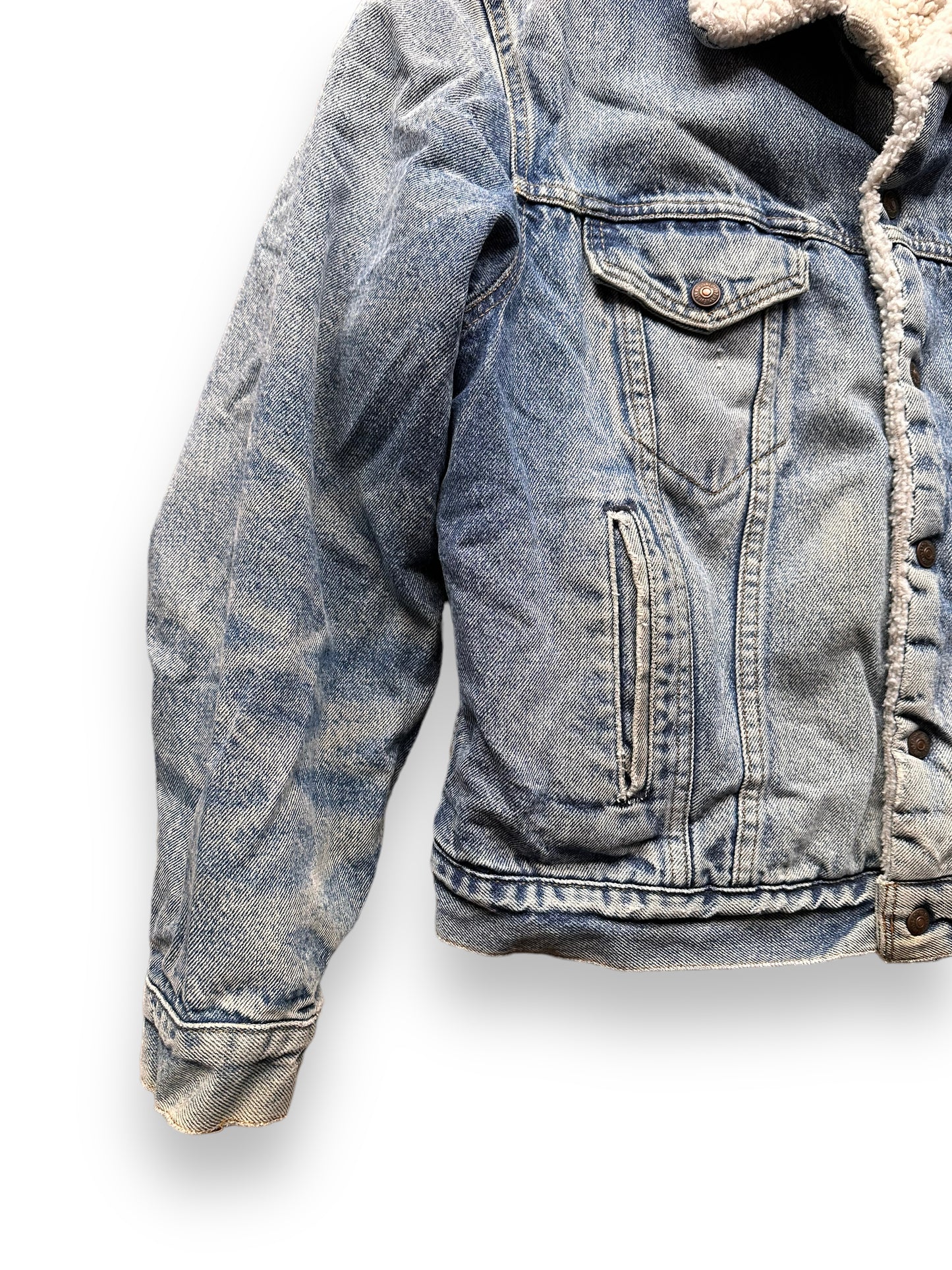Right Sleeve View of Vintage Light Wash Levis Sherpa Type III Denim Jacket SZ 44 | Vintage Denim Workwear Seattle | Barn Owl Seattle