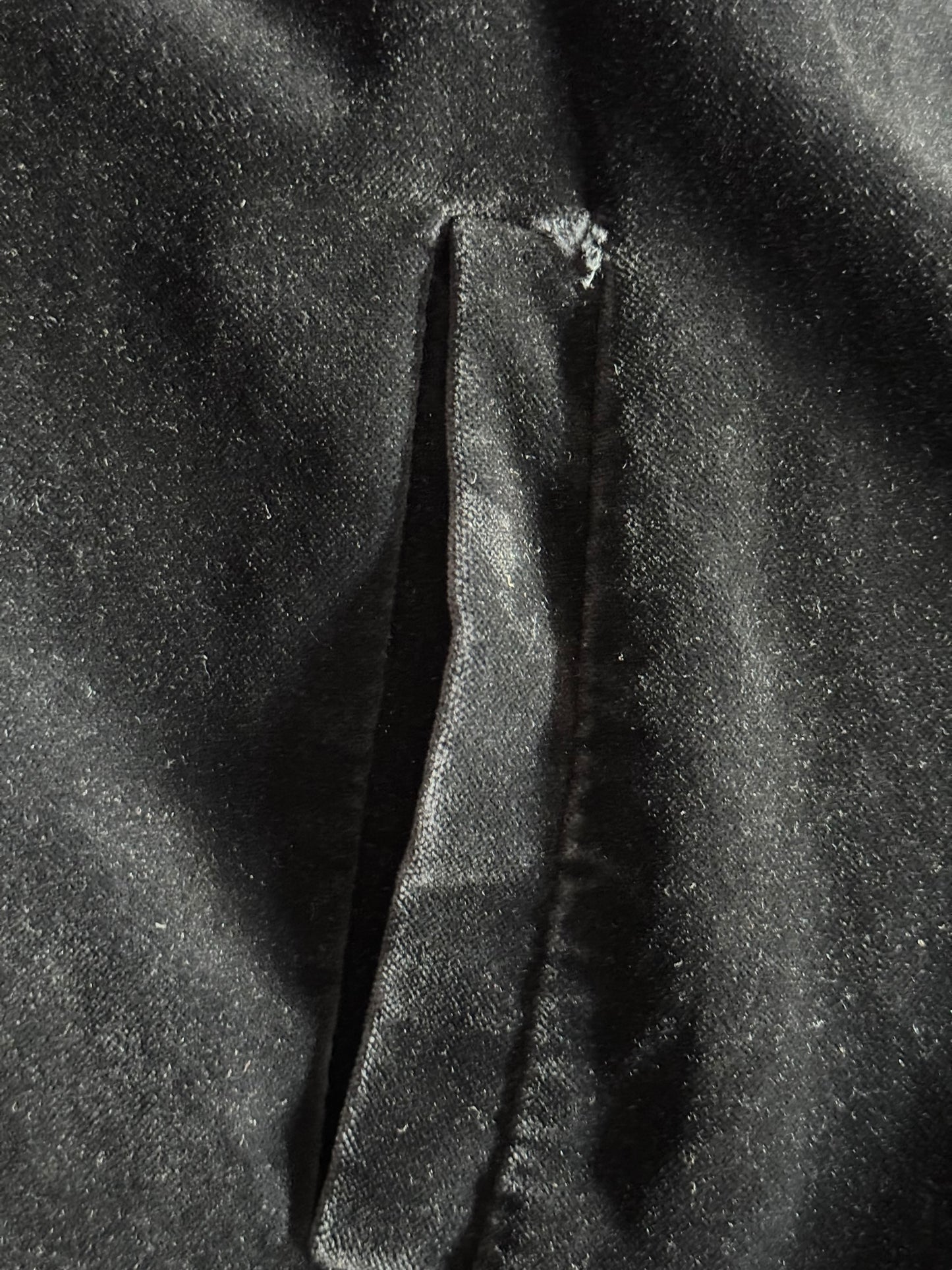 Hole at pocket 1960s Black Velvet Long Coat L-XL