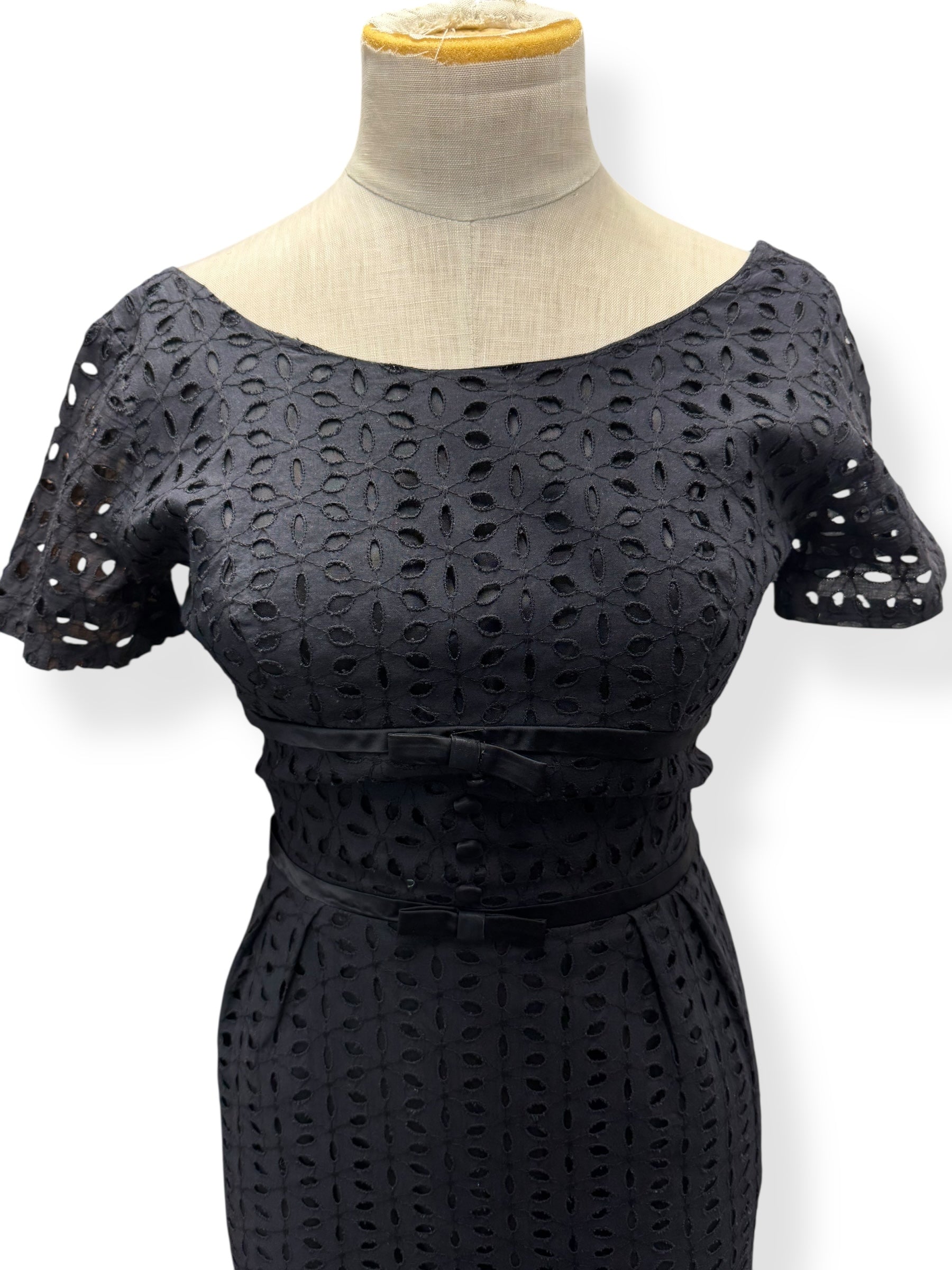 Top view of 1950s Eyelet Wiggle Dress S