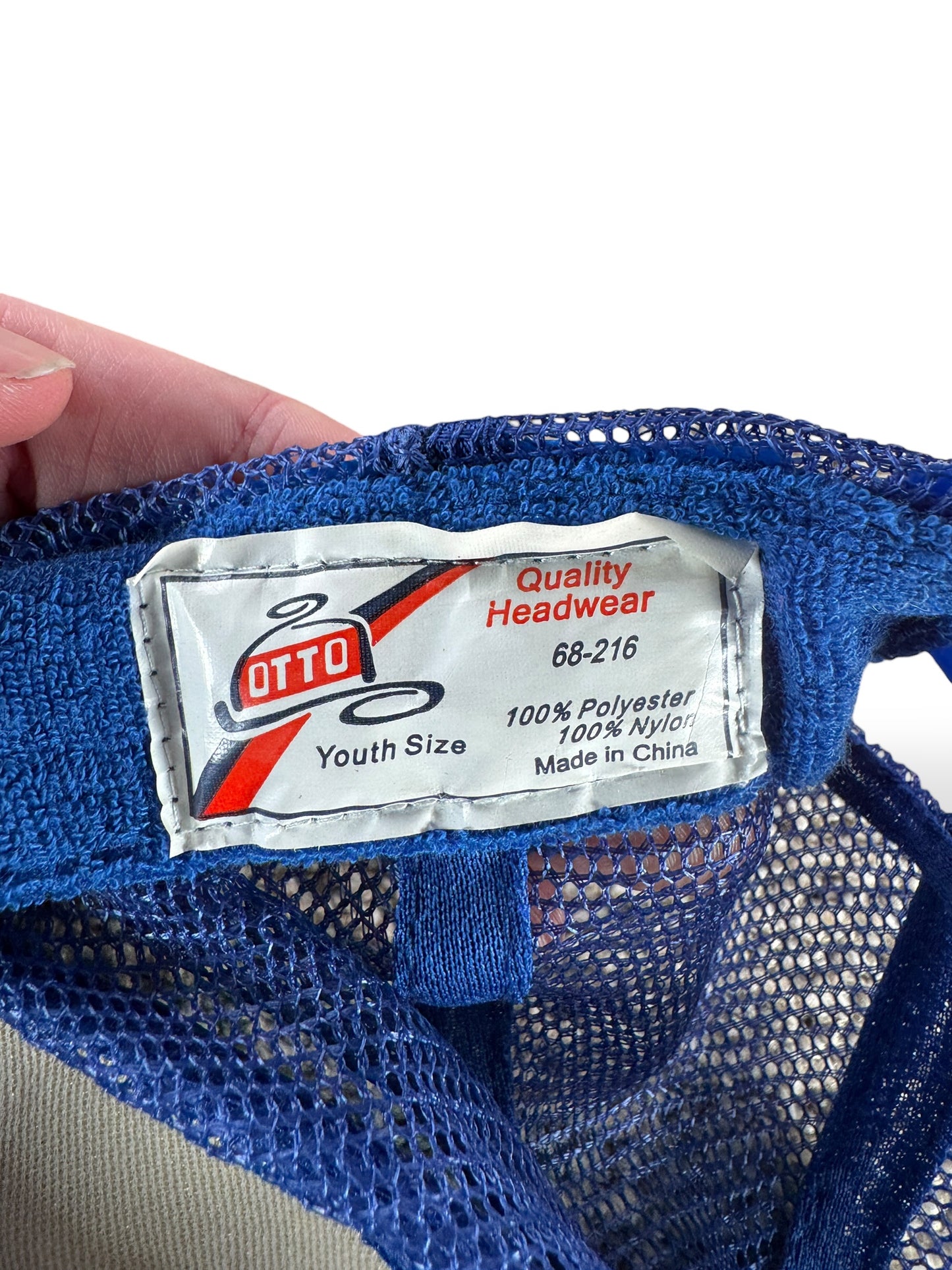 Tag on Vintage Huntington Beach Trucker Hat SZ Youth
