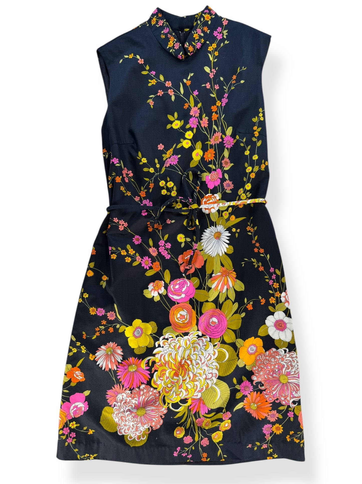 Front 1960s Black Floral Dress L