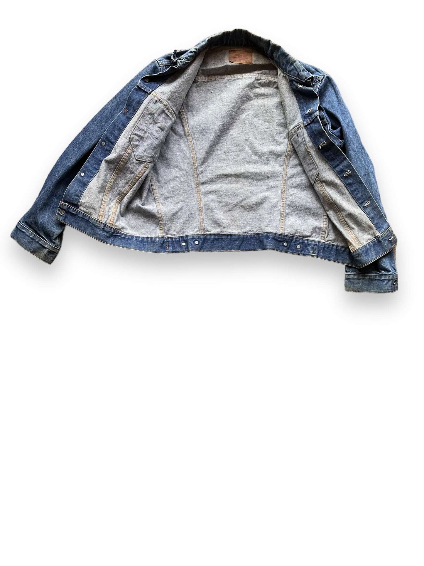 Interior View of Vintage 2-Pocket Levi's Type III Denim Jacket SZ 42 | Vintage Denim Workwear Seattle | Seattle Vintage Denim