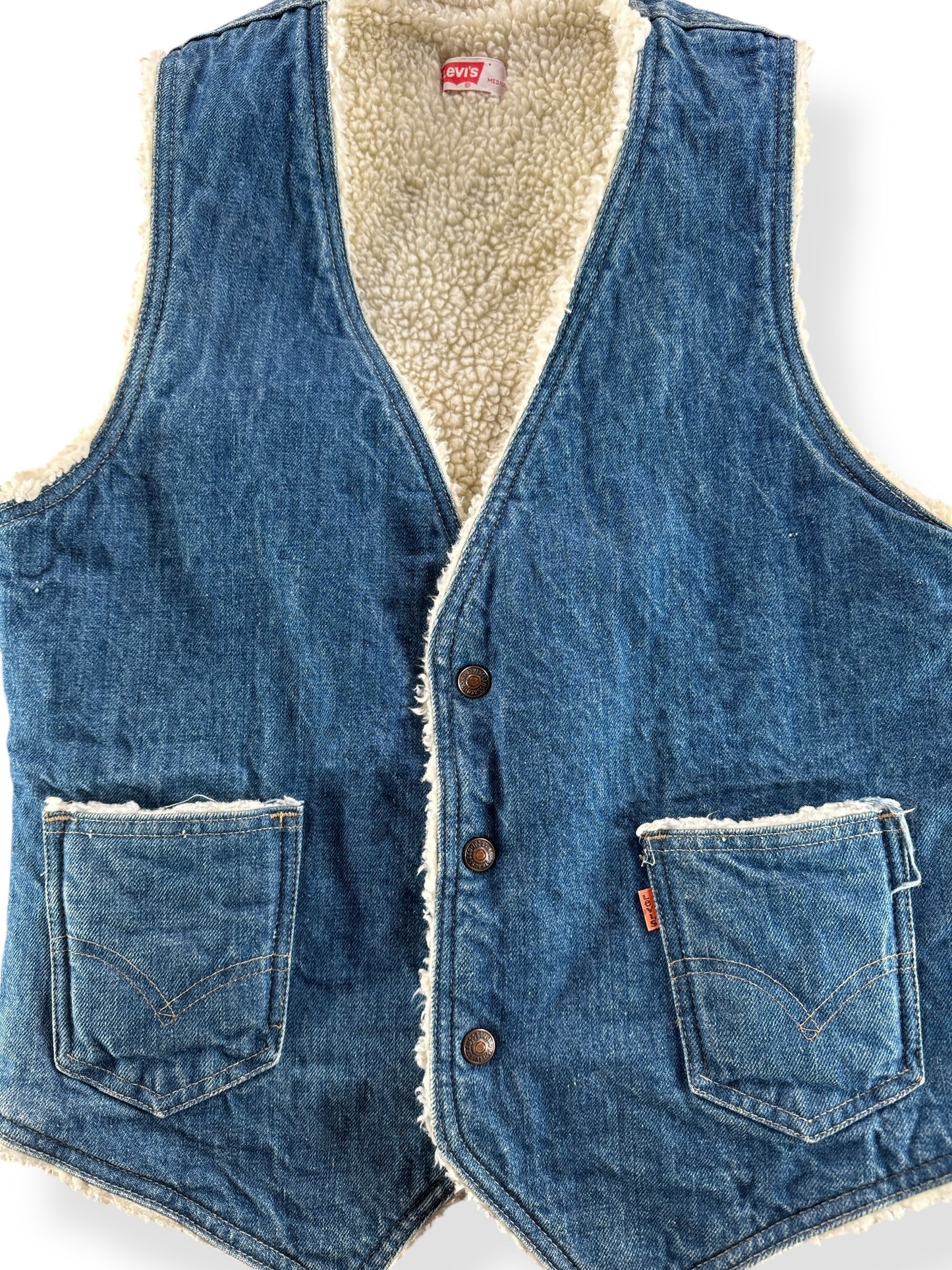 Front Clothes of Vintage Levi's Orange Tab Shearling Vest SZ M