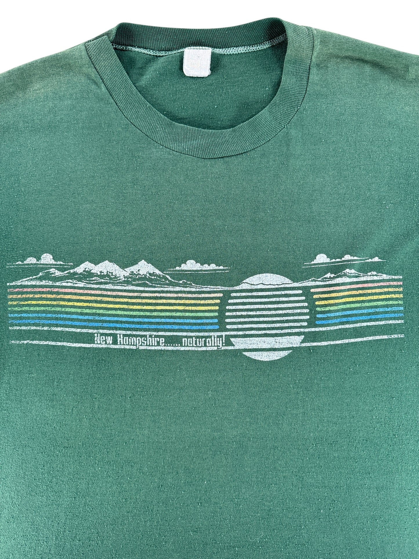 Graphic on Vintage New Hampshire Naturally Tee SZ L